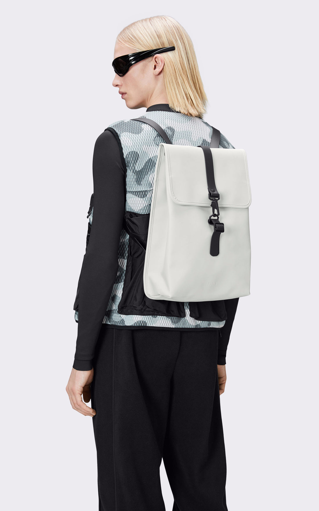 A &quot;13500 RUCKSACK&quot; Blanc Rains Sac Mixte interior photo