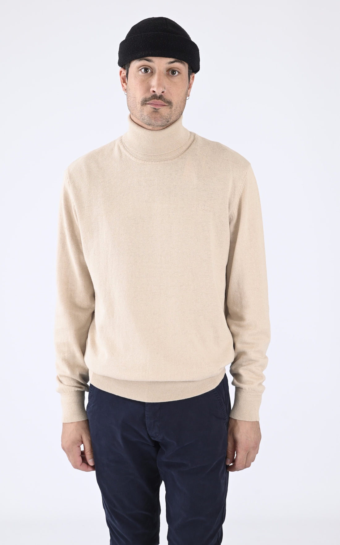 A &quot;PLBEAL4&quot; Beige Schott Pull Homme opened photo