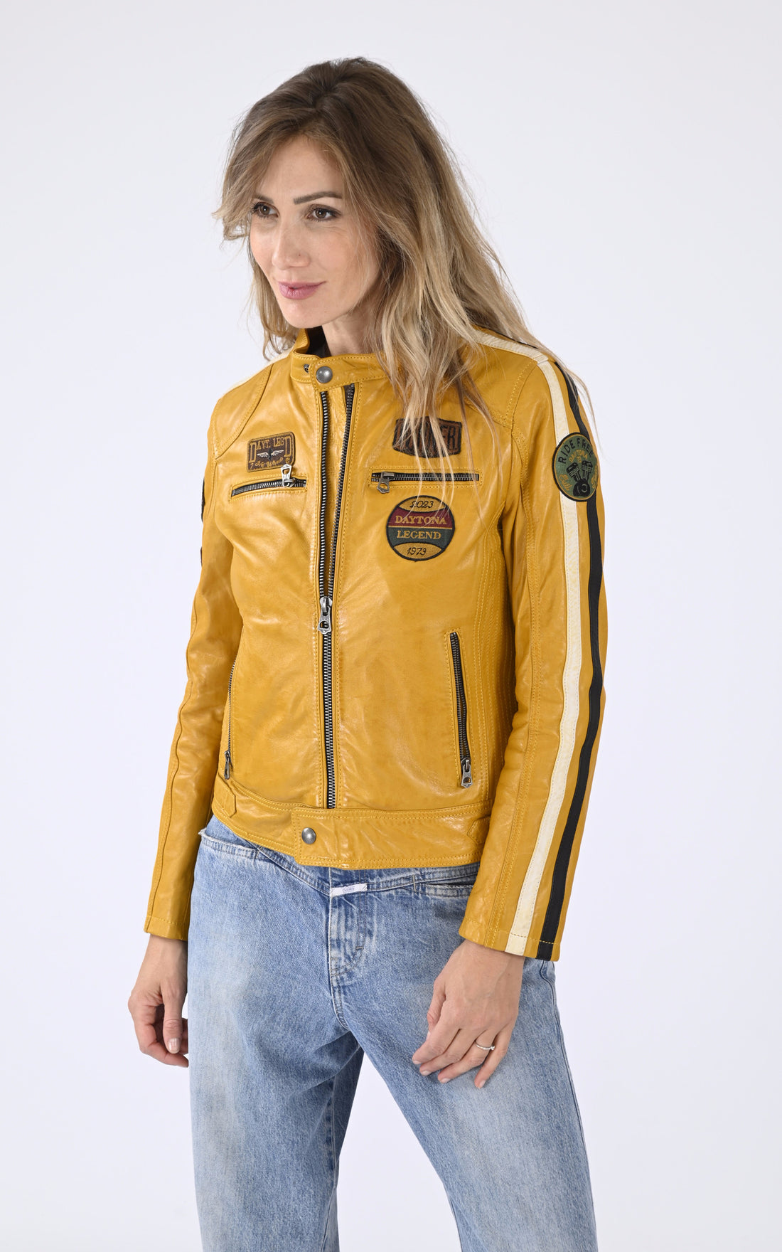 A &quot;WARTBUGY 103546&quot; Jaune Rose Garden Blouson Femme opened photo