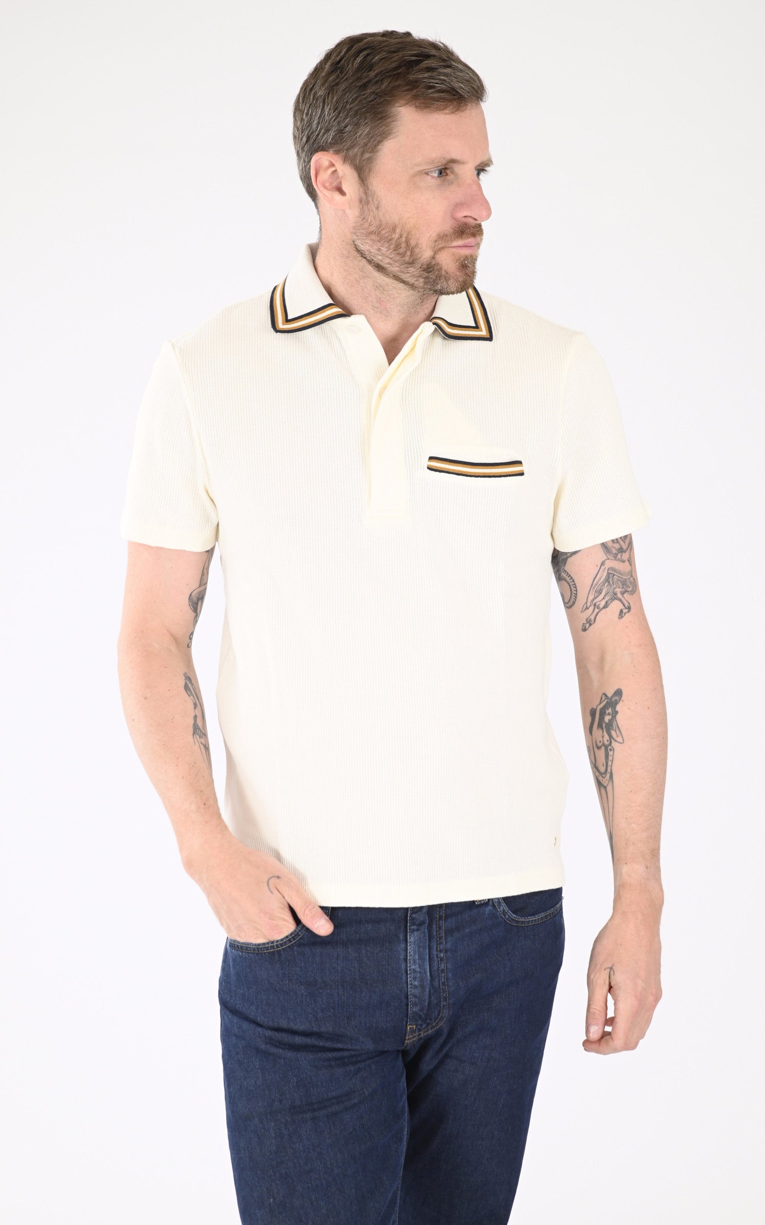 A &quot;psalvor&quot; Ecru Rivieras Polo Homme opened photo