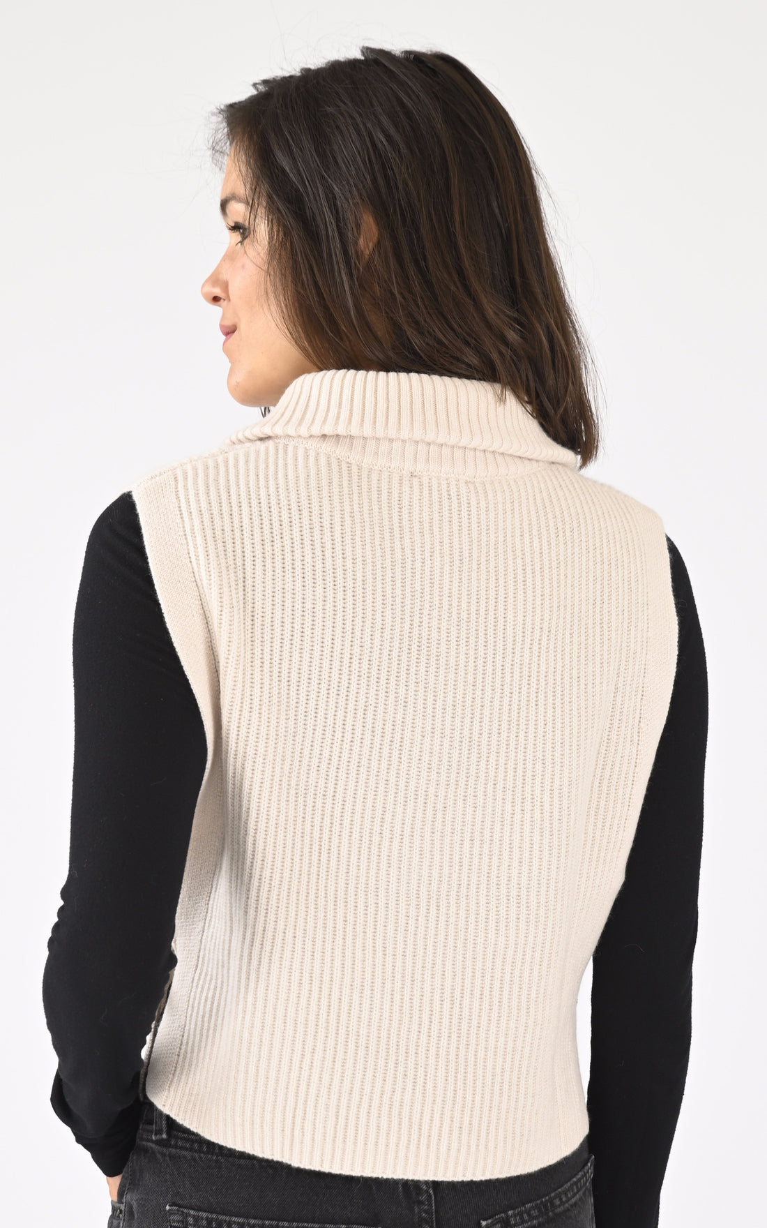A &quot;MIMOSA 64703&quot; Beige Oakwood Top Femme opened photo