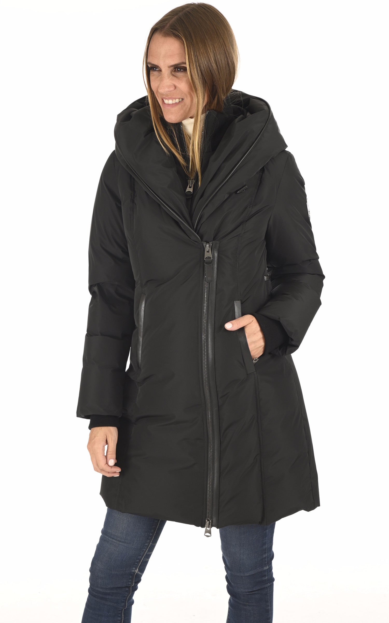 A &quot;KAY-NFR&quot; Noir Mackage 3/4 Doudoune Femme opened photo 1