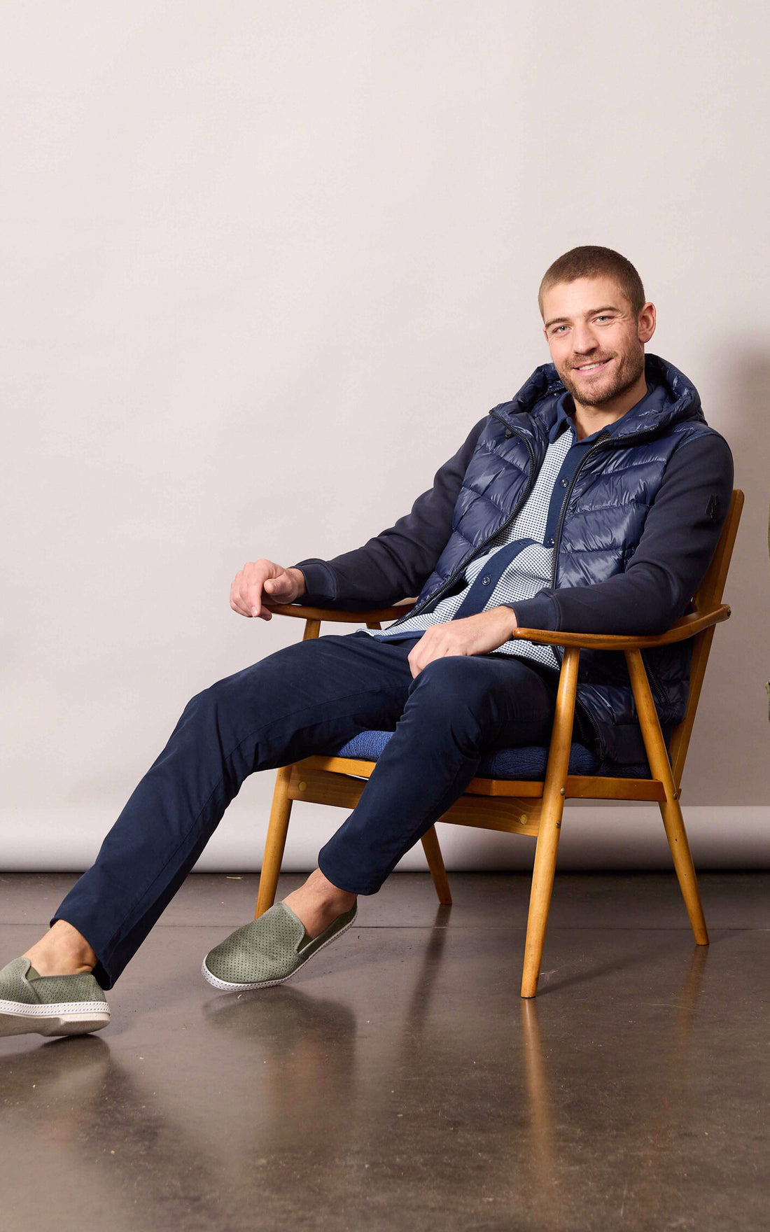 A &quot;FRANCK-R&quot; Marine Mackage Gilet Homme opened photo