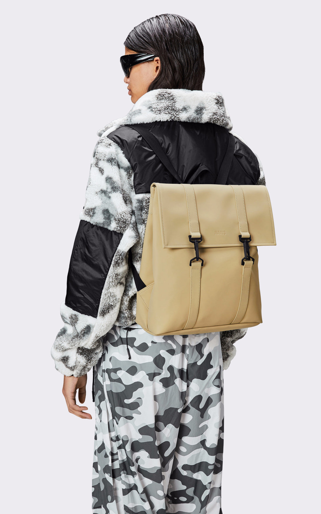 A &quot;13310 MSN BAG MINI&quot; Beige Rains Sac Mixte interior photo