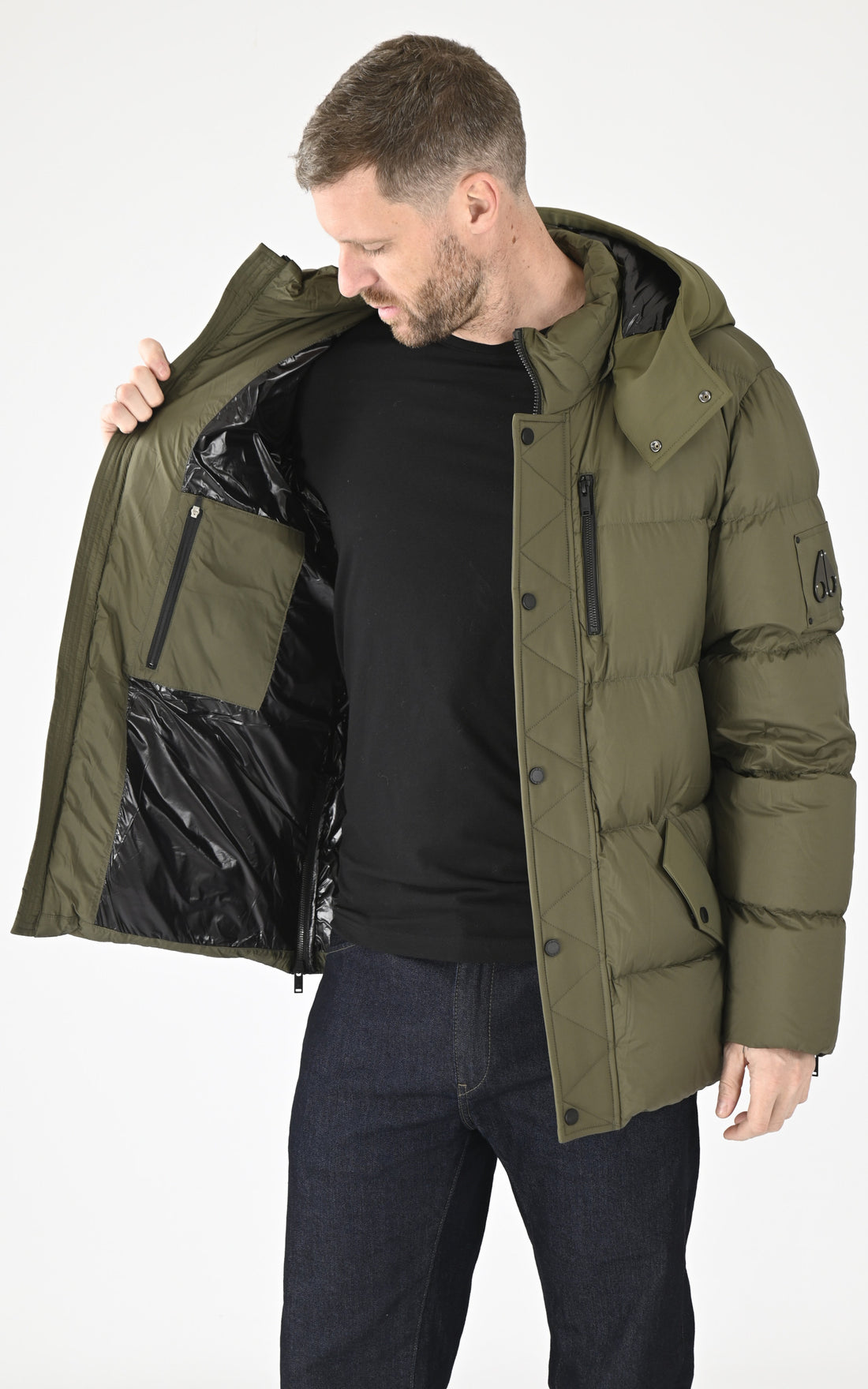 A &quot;EVEREST 3Q M34MJ196&quot; Kaki Moose Knuckles Ves Doudoune Homme opened photo