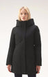 A "BOULDER FAUX FUR WWOU0724" Noir Woolrich 3/4 Parka Femme opened photo