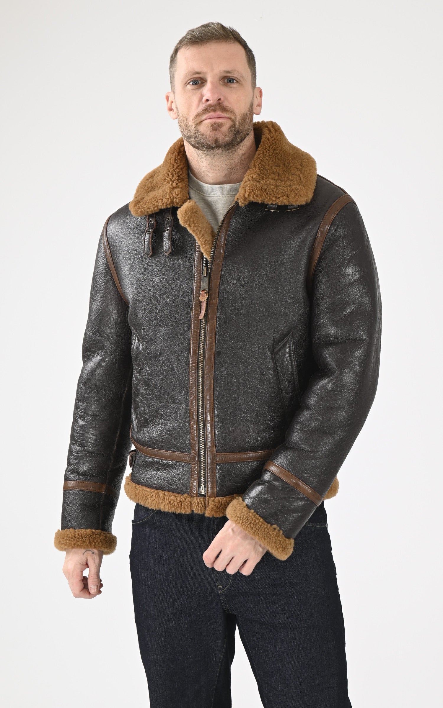 A &quot;IRVIN 102484&quot; Tabac Iron&amp;Resin Blouson Homme closed photo