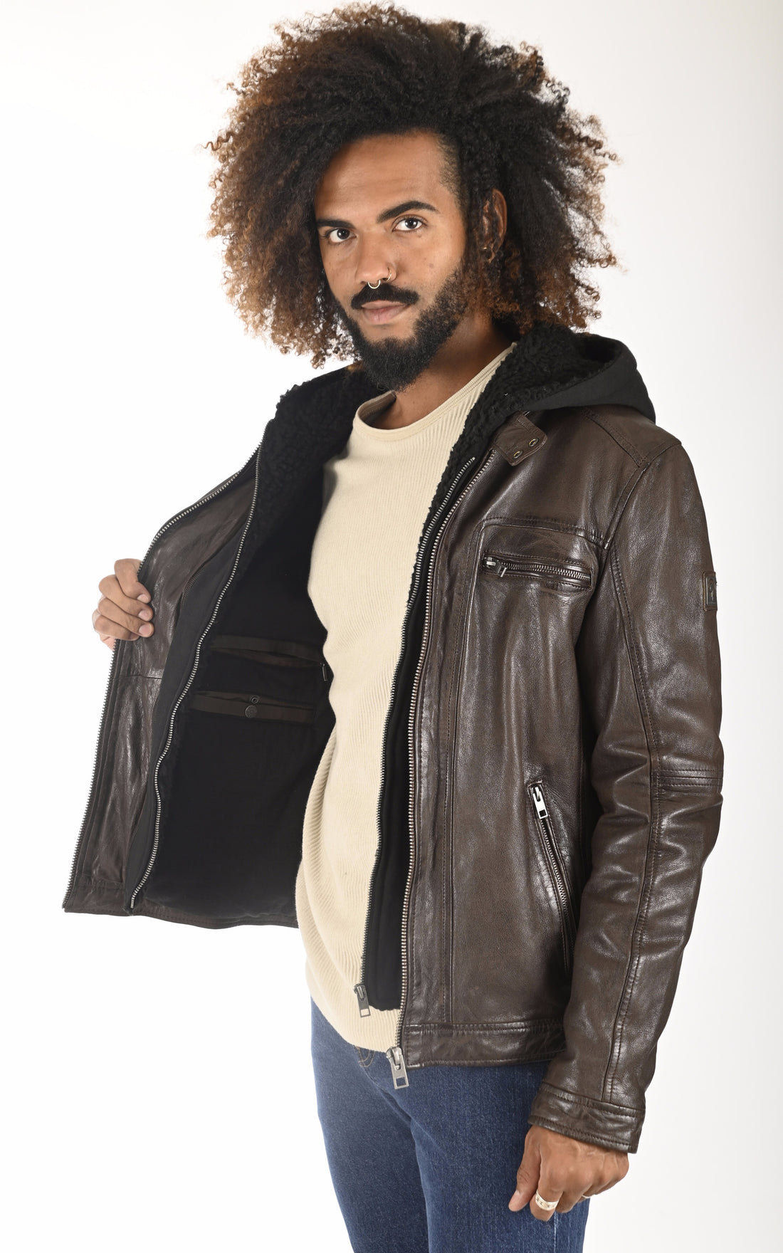 A "DRINK 63036" Chocolat Oakwood Blouson Homme closed photo