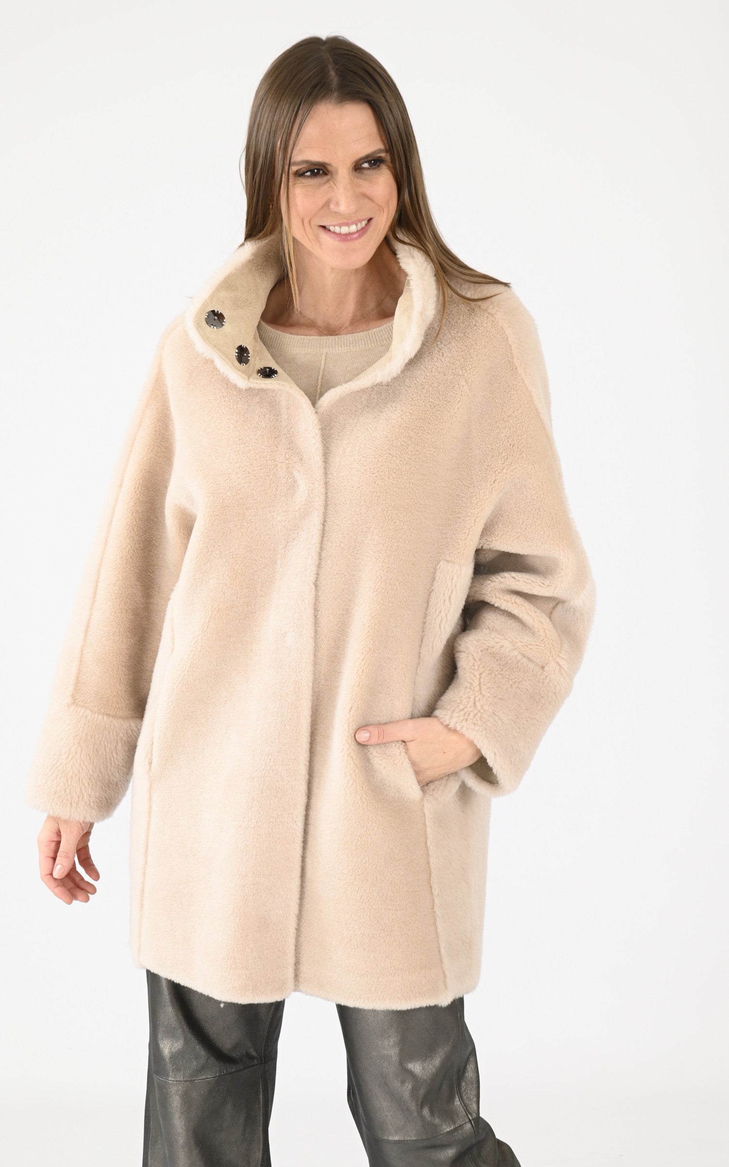 Tapia Los Angeles　Wool Melton Jacket Oakwood Thalia reversible wool jacket in beige - La Canadienne