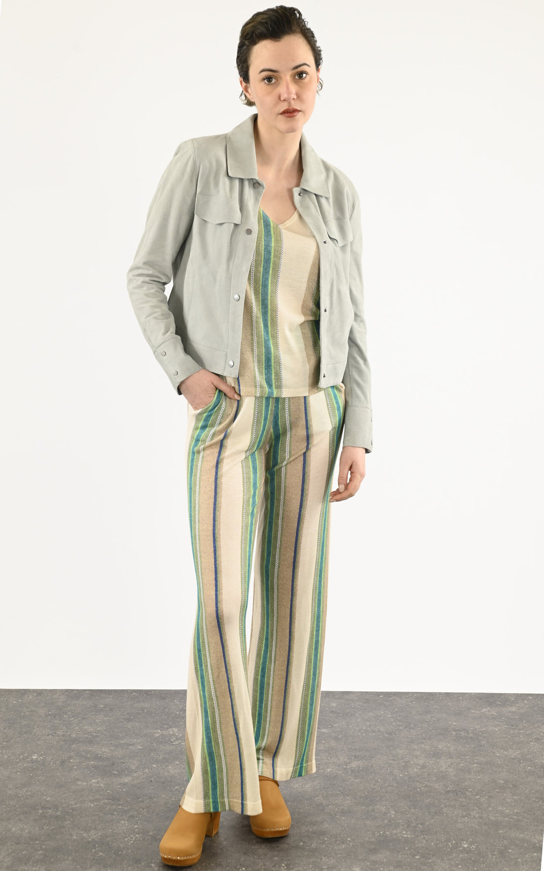 A &quot;RUBY 64740&quot; Vert Oakwood Blouson Femme closed photo