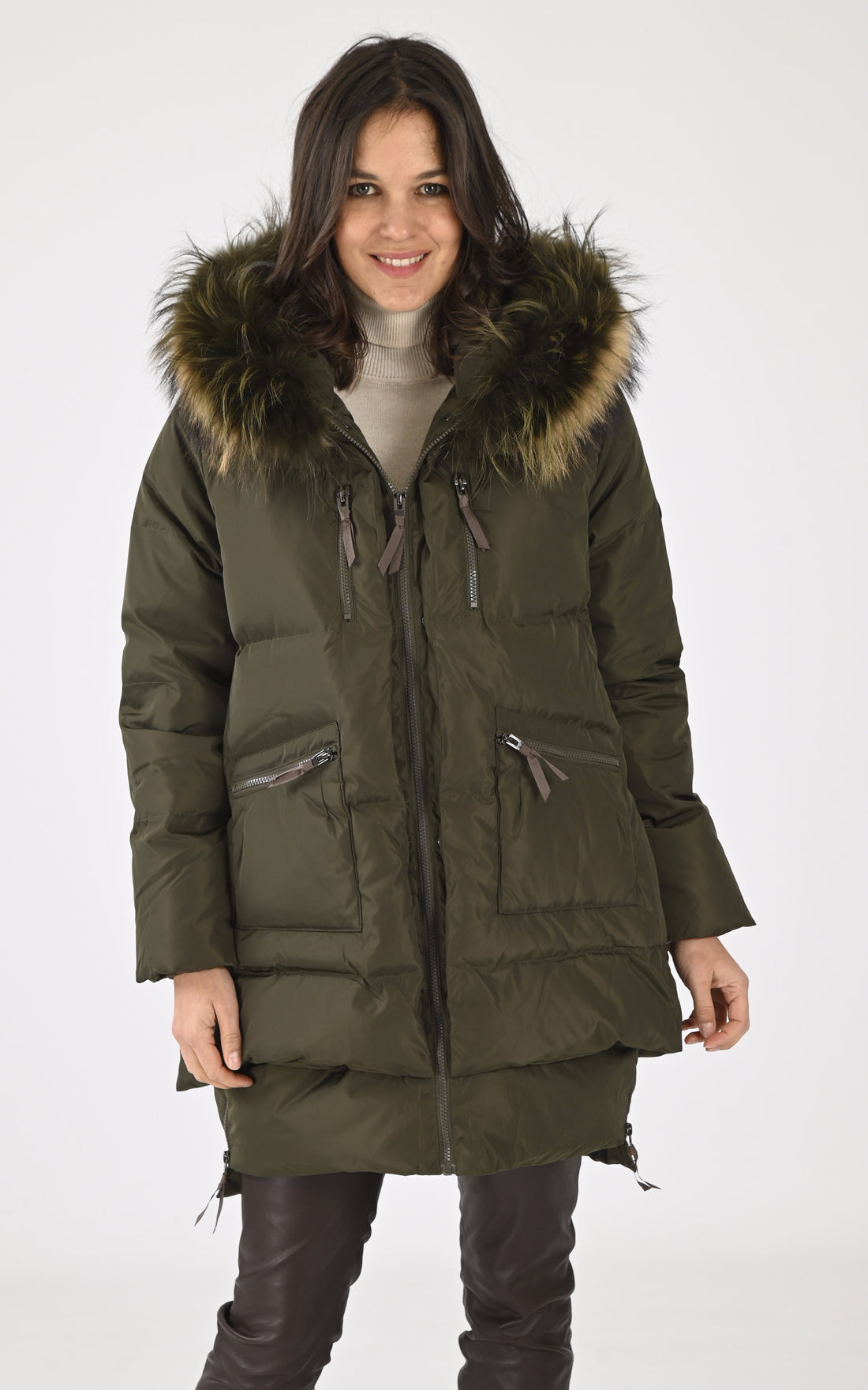 A &quot;MICHELLE 2 90 CM HOOD&quot; Kaki Levinsky Ves Doudoune Femme opened photo