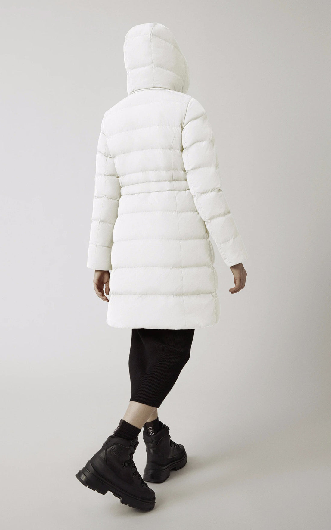 A &quot;AURORA PARKA 3901W&quot; Blanc Canada Goose 3/4 Doudoune Femme opened photo