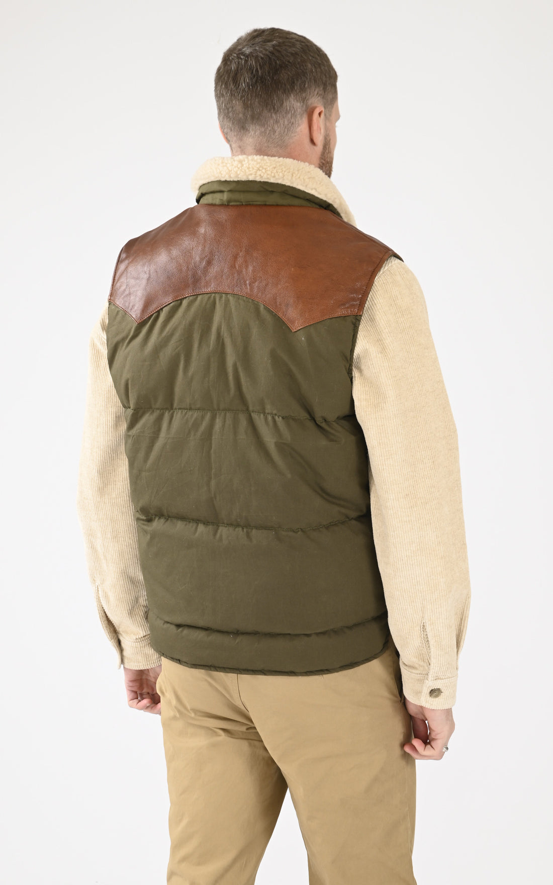 A &quot;BASIN 102095&quot; Vert Iron&amp;Resin Gilet Homme opened photo