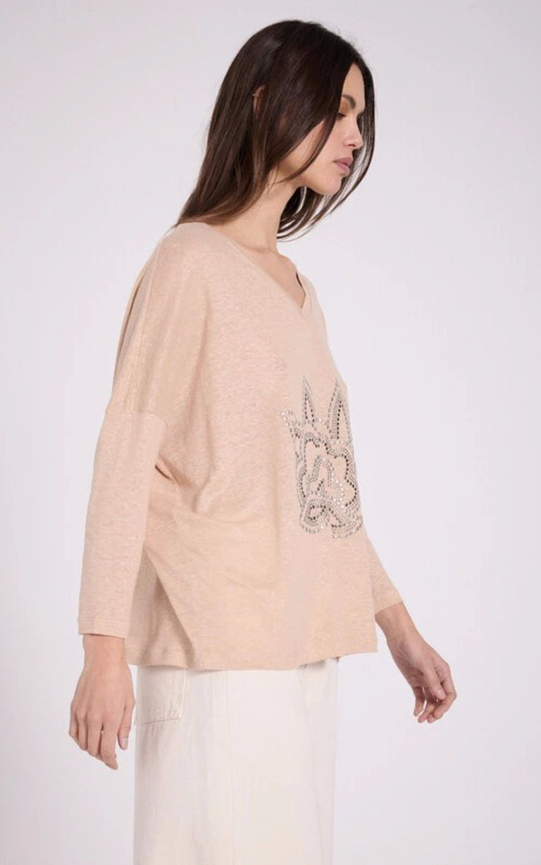 A &quot;NANCEY 4605115&quot; Beige Notshy T-shirt Femme opened photo
