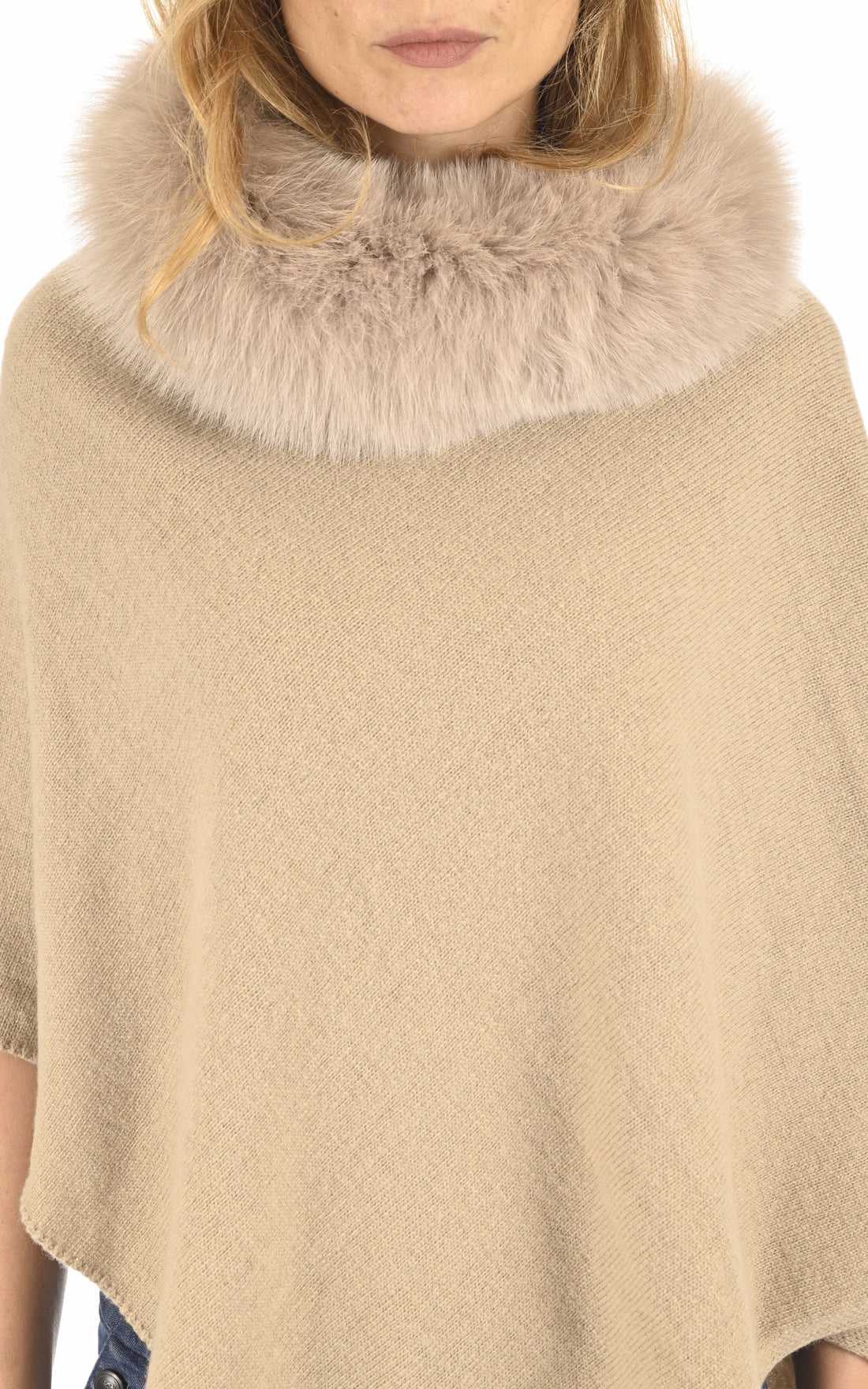 A &quot;540/30&quot; Sable Lea Clement Cape Femme opened photo