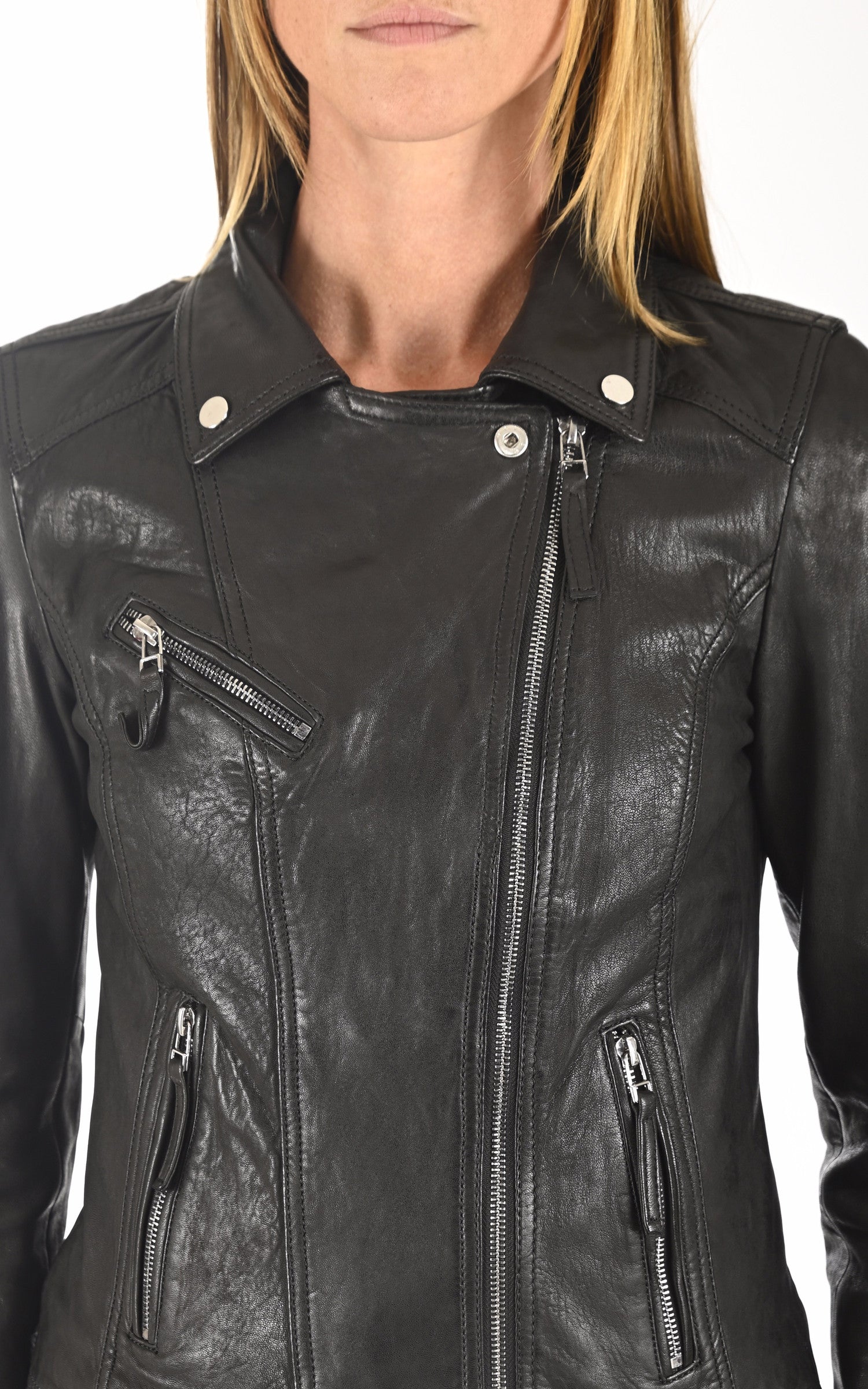A &quot;CLIPS 6 64095&quot; Noir Oakwood Perfecto Femme details photo 5