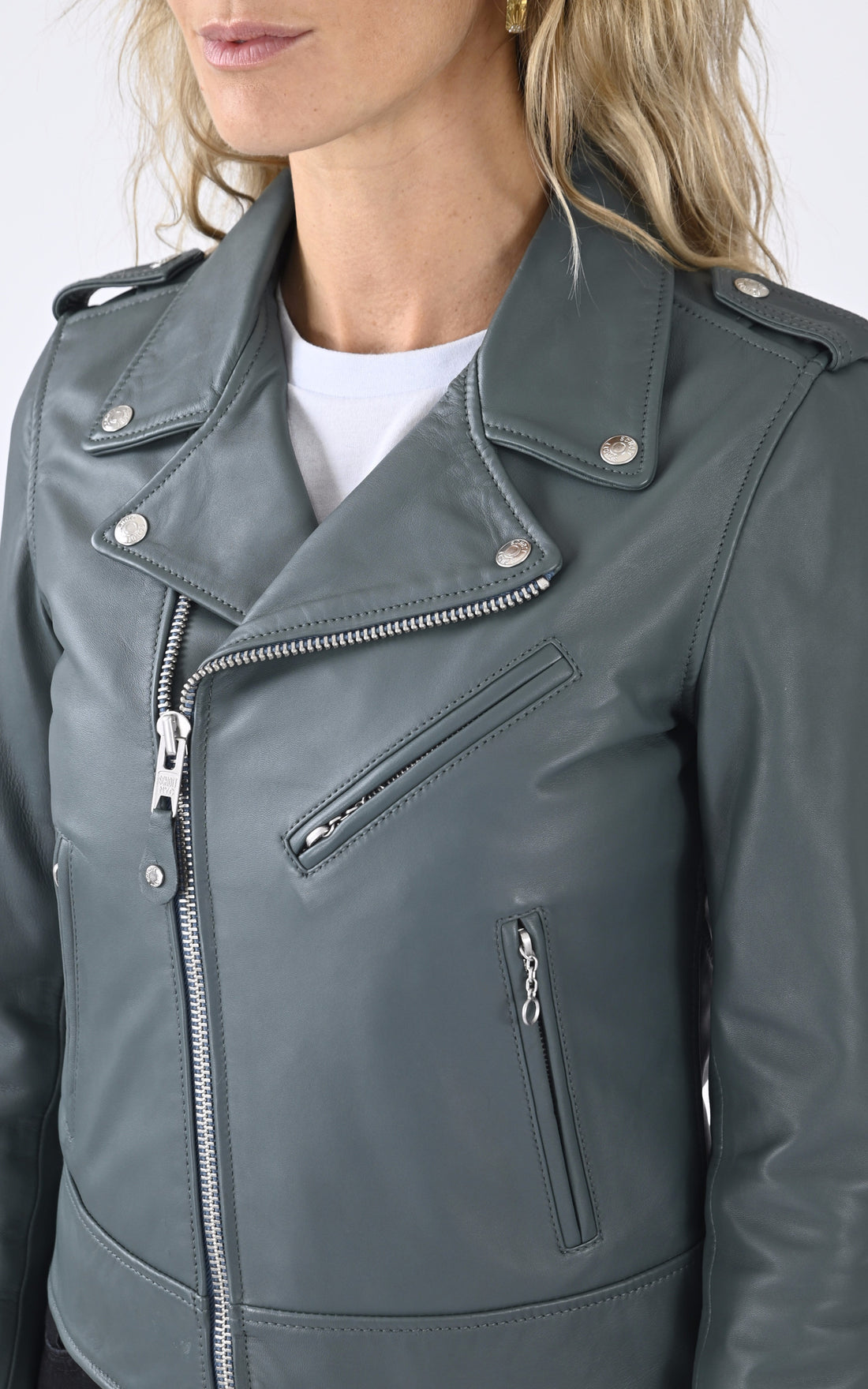 A &quot;LCW1601D&quot; Vert Schott Perfecto Femme opened photo