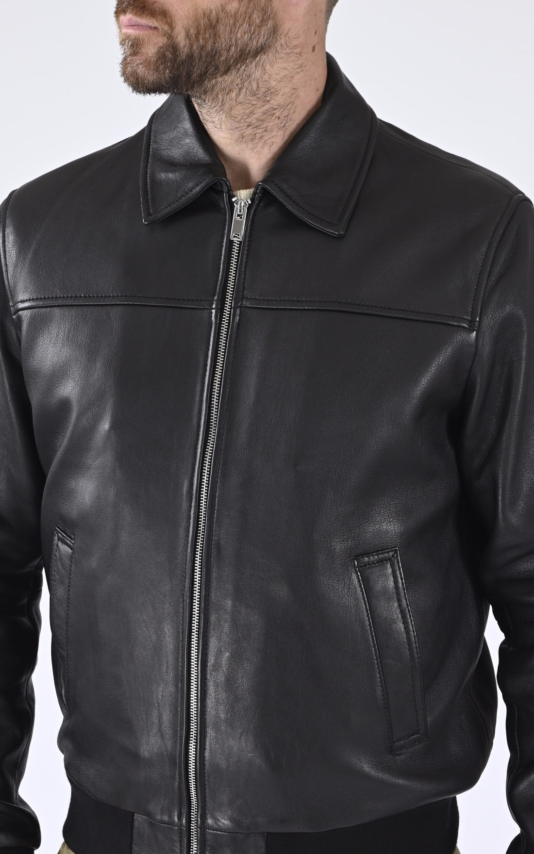 A &quot;AMOS HOOD&quot; Noir Serge Pariente Blouson Homme opened photo