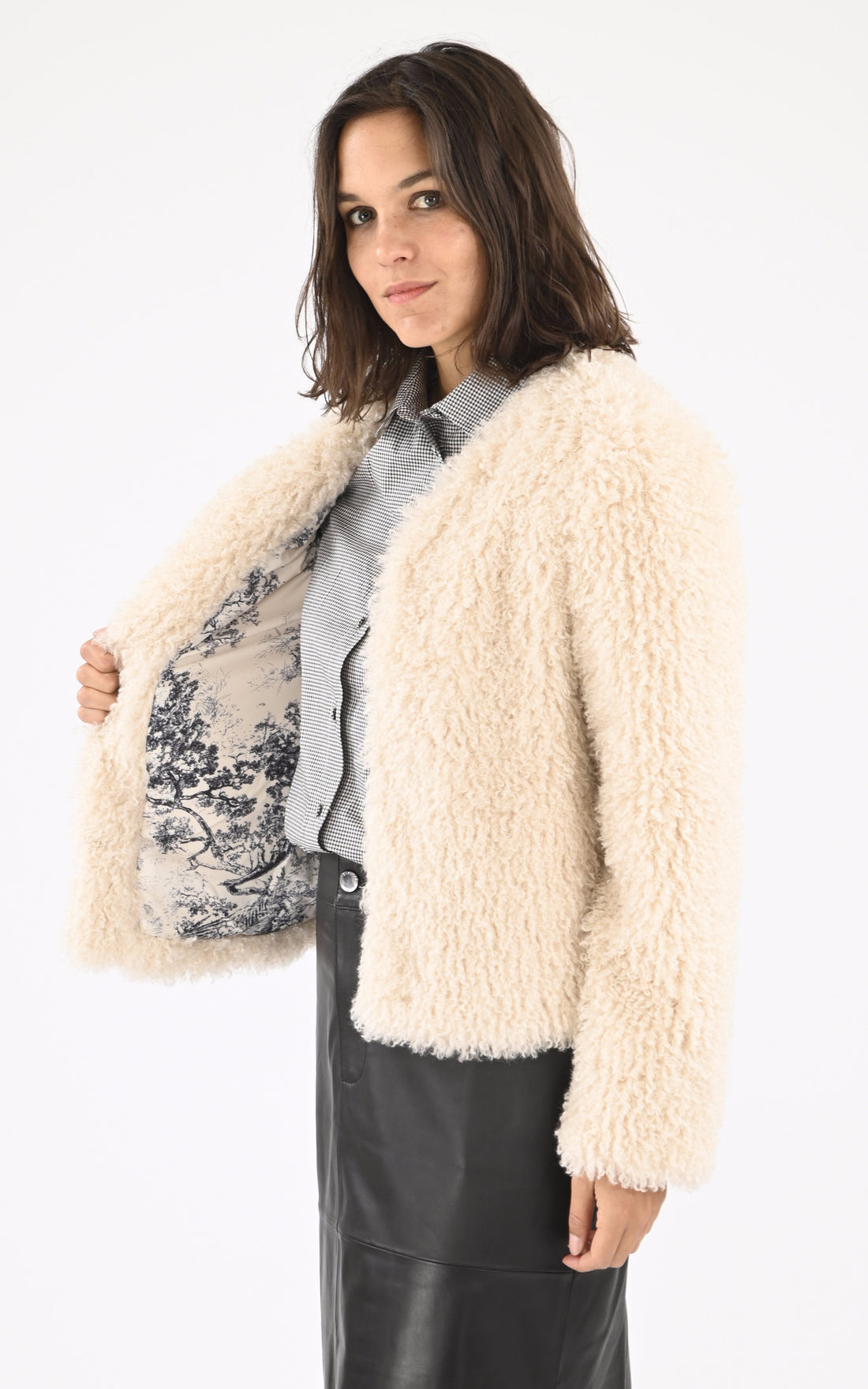 A &quot;AUDIO 64869&quot; Ecru Oakwood Veste Femme closed photo