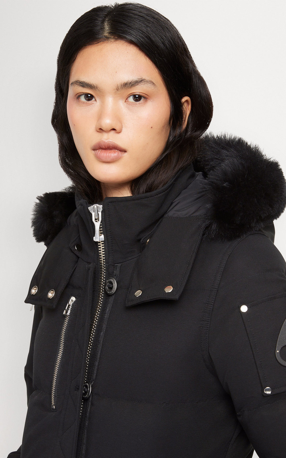 A &quot;CLOUD 3Q M32LJ179S&quot; Noir Moose Knuckles Ves Doudoune Femme opened photo