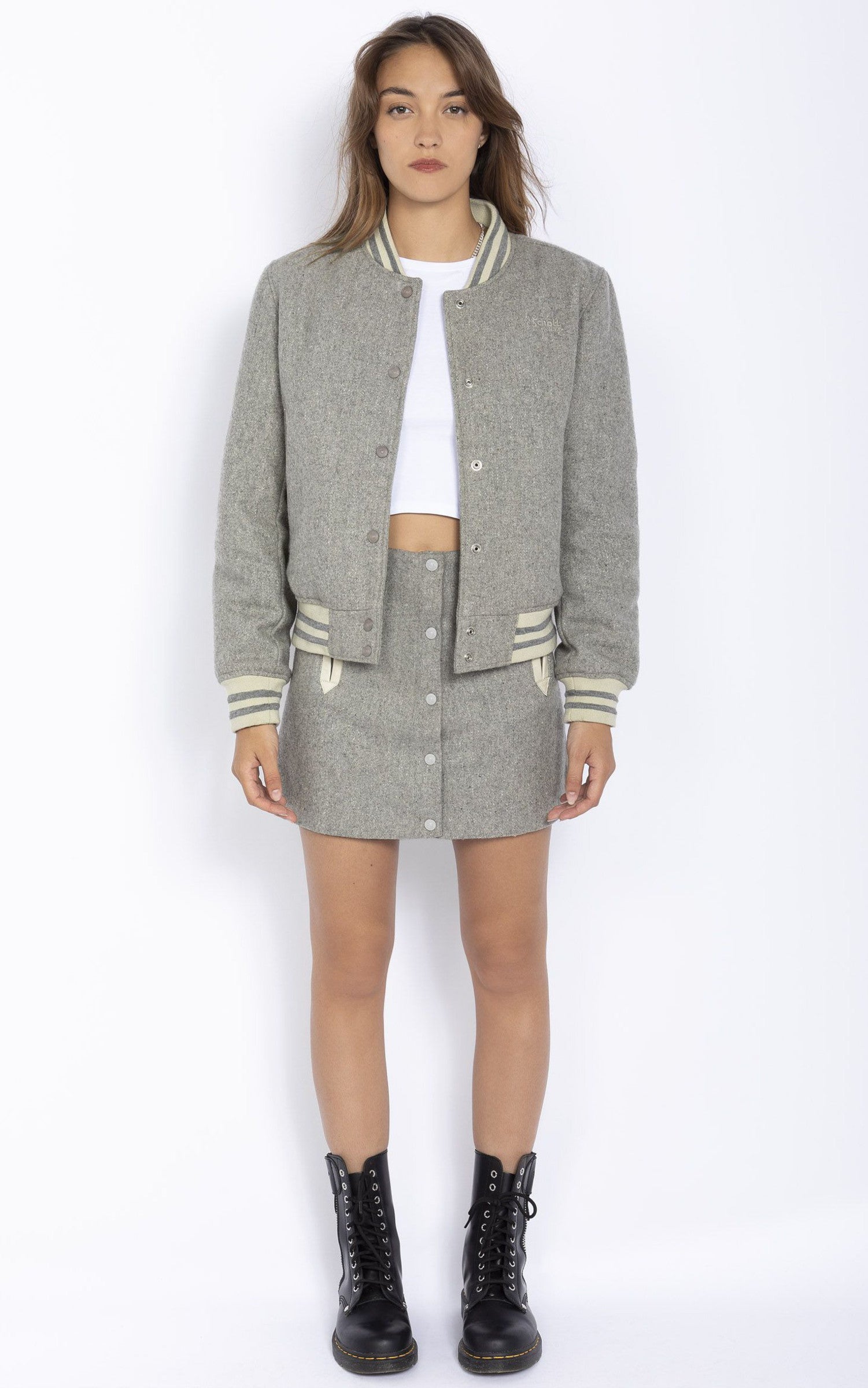 A &quot;JKTSERENAW&quot; Gris Clair Schott Teddy Femme closed photo