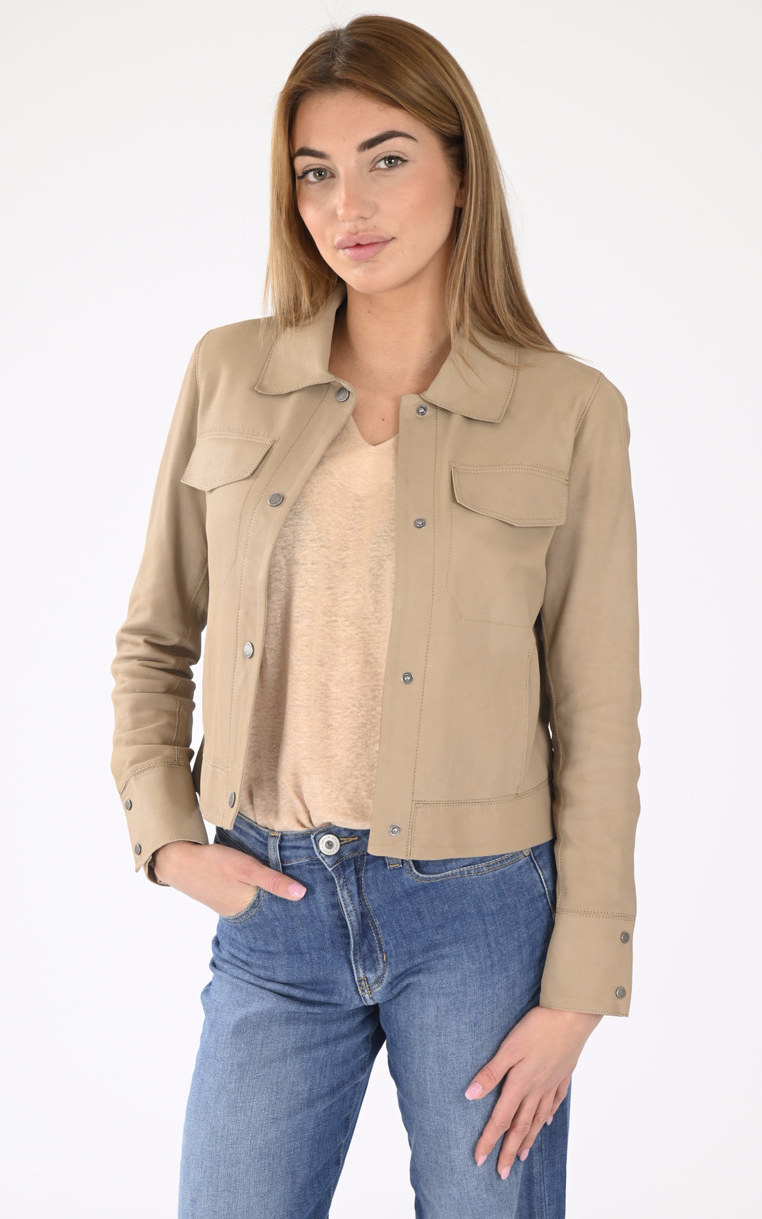 A &quot;RUBY 65029&quot; Beige Oakwood Veste Femme opened photo