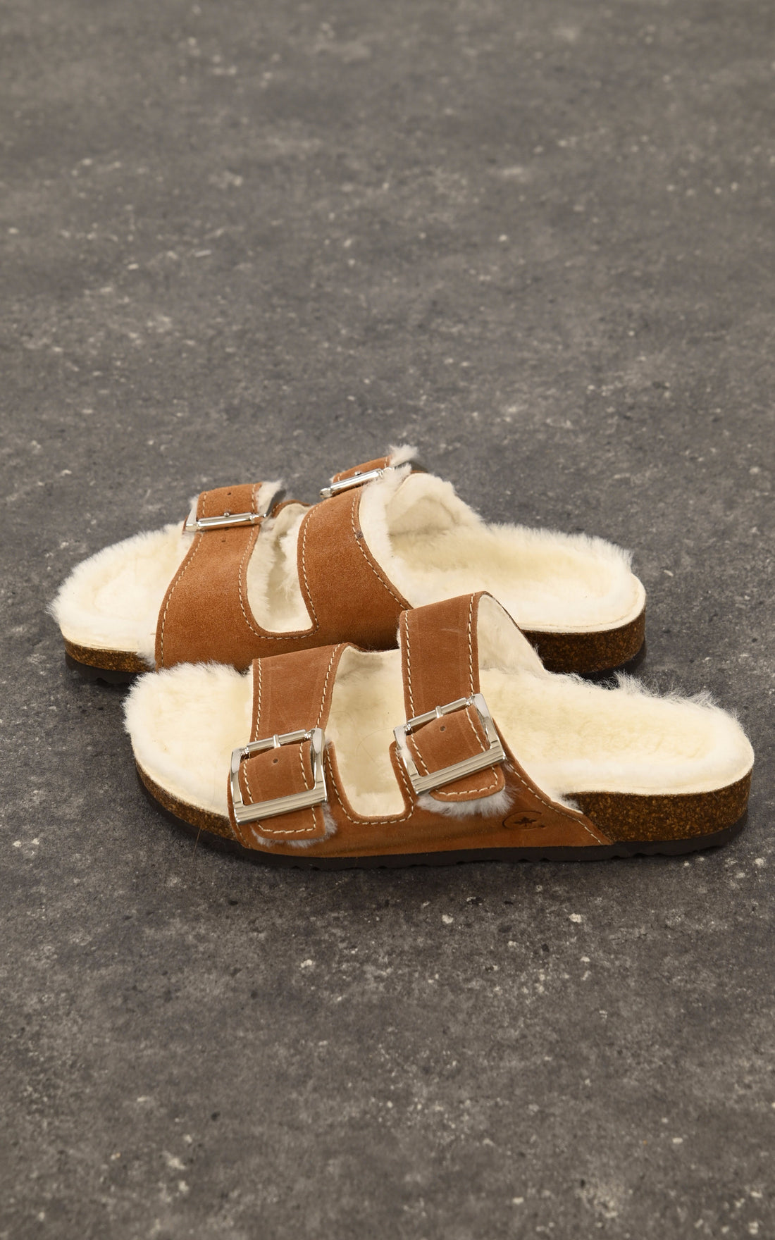 A &quot;11.33.09&quot; Cognac La Canadienne sandales Mixte details photo