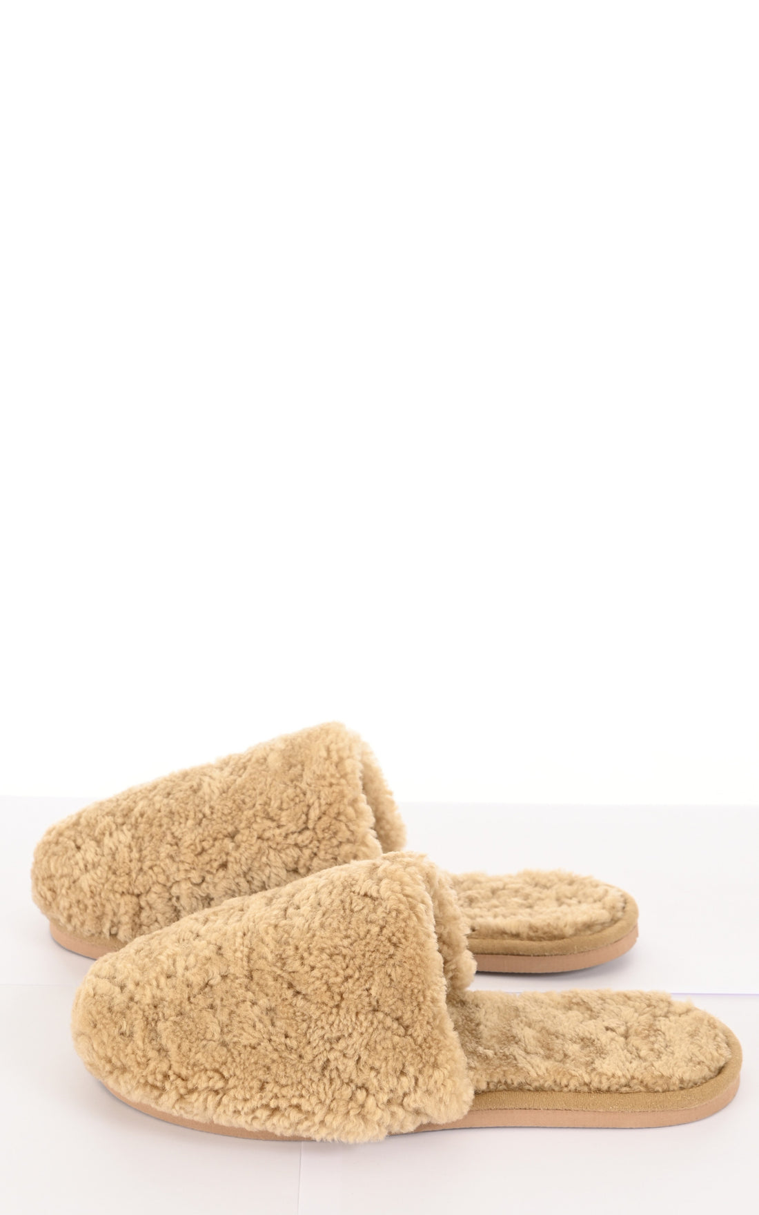 A &quot;PANTOUFLES&quot; Camel La Canadienne Chaussons Mixte interior photo
