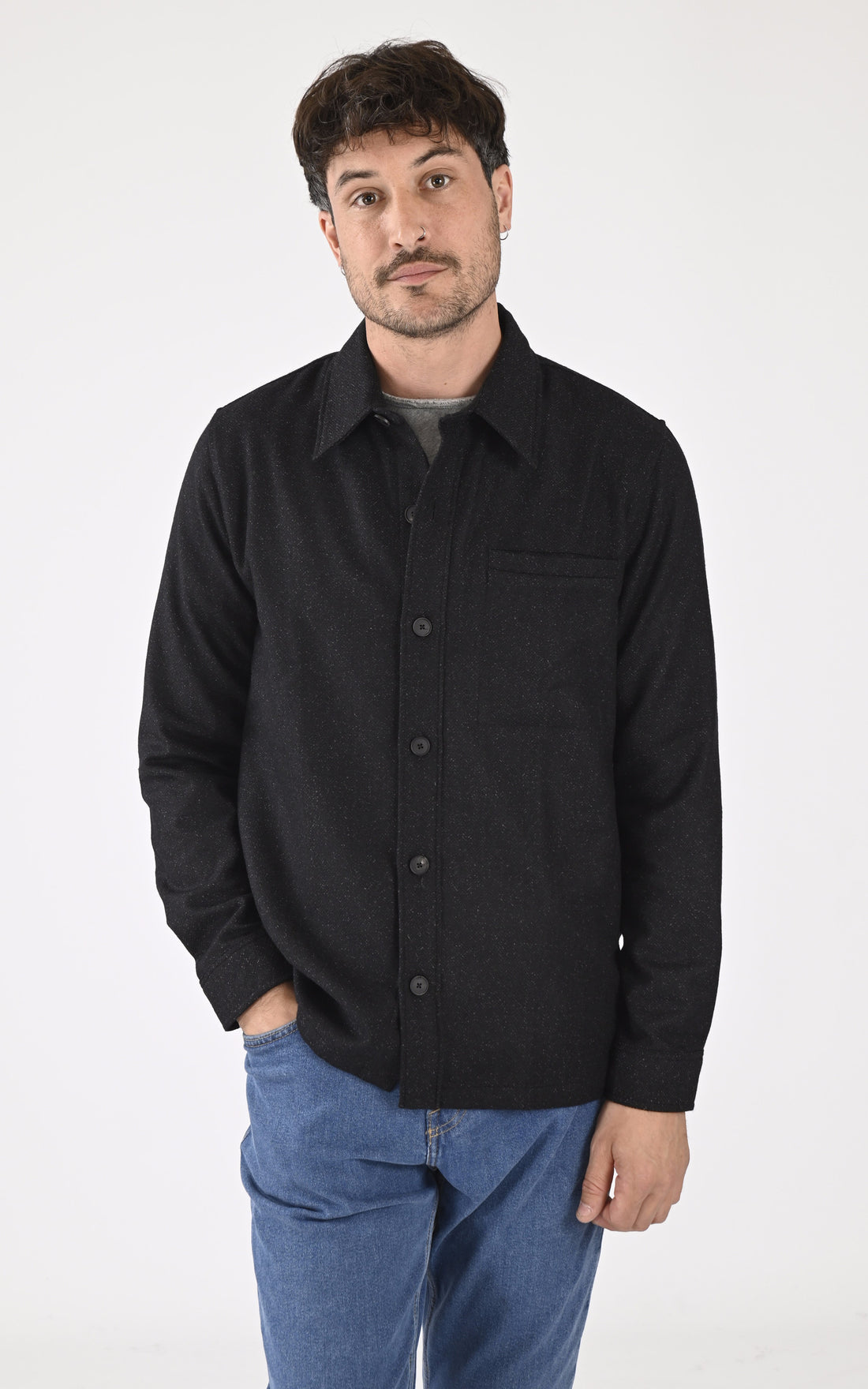 A &quot;BILL C046TI116&quot; Noir Maison Standards Chemise Homme opened photo