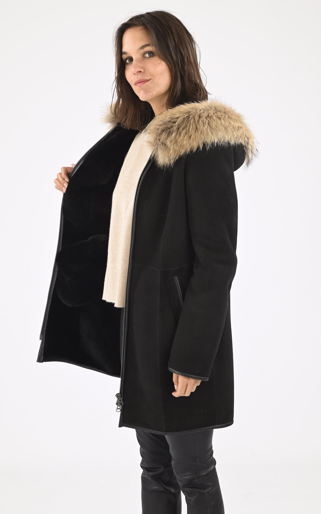 A &quot;BASE 85&quot; Noir La Canadienne Veste Femme closed photo