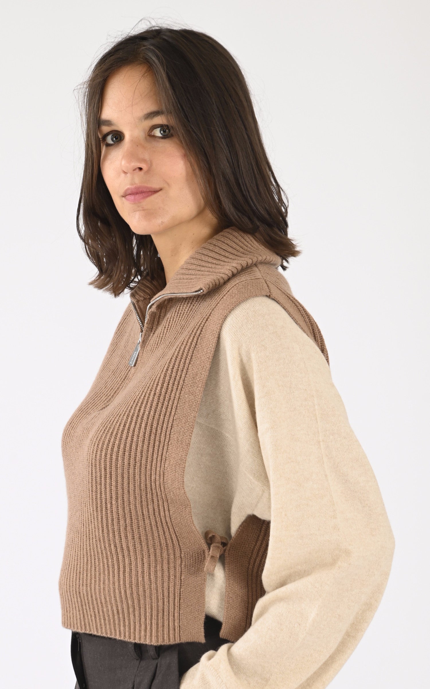 A &quot;MIMOSA 64703&quot; Marron Clair Oakwood Top Femme interior photo
