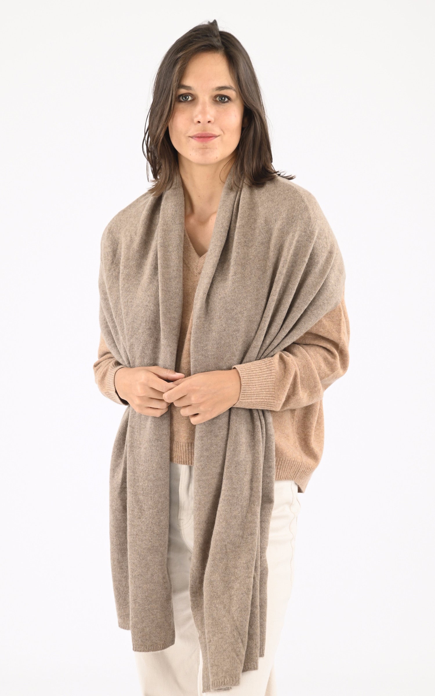 A &quot;VIOLETA 4501035C&quot; Taupe Notshy Echarpe Femme closed photo