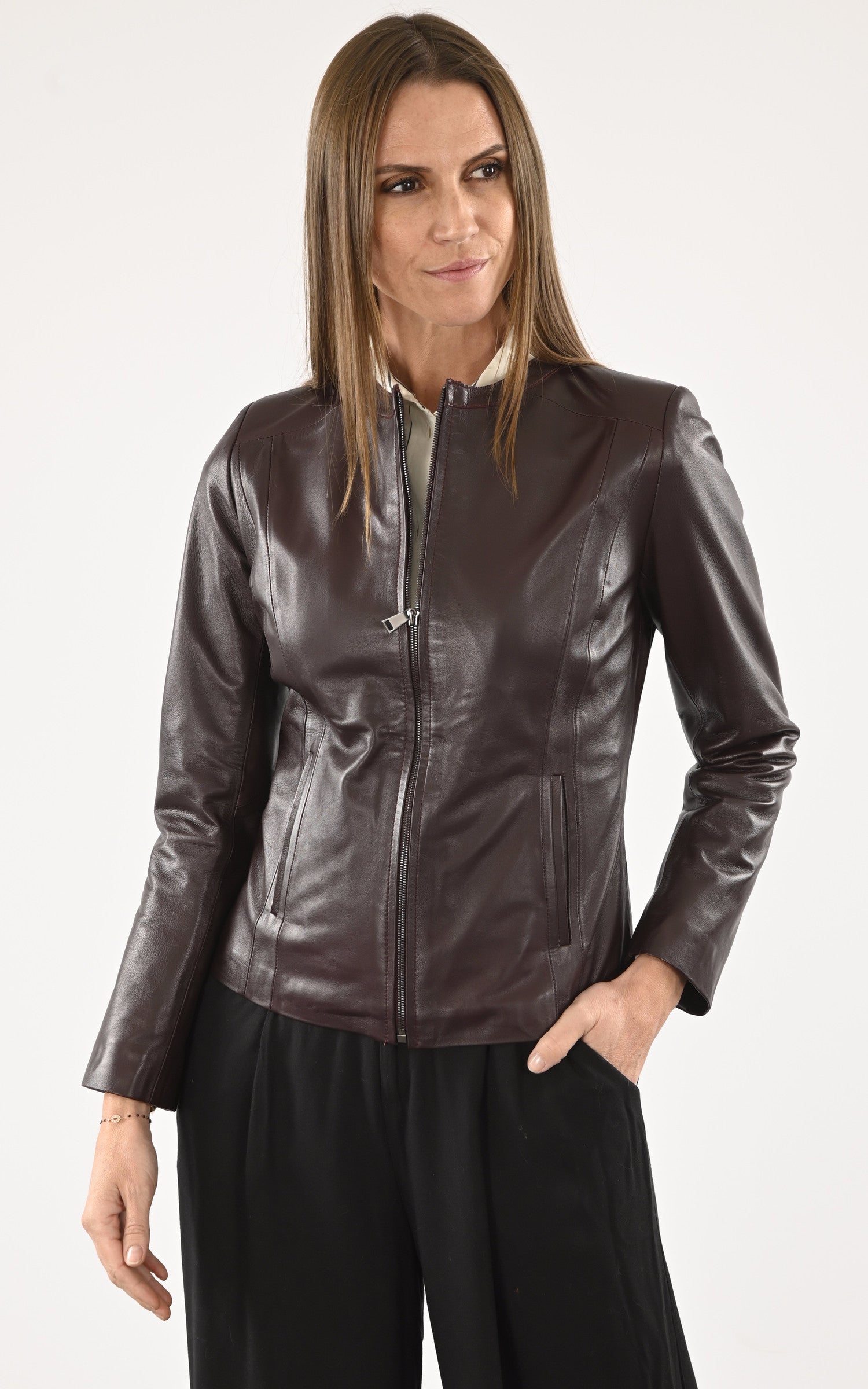 A &quot;BASIA FF&quot; Bordeaux La Canadienne Blouson Femme opened photo