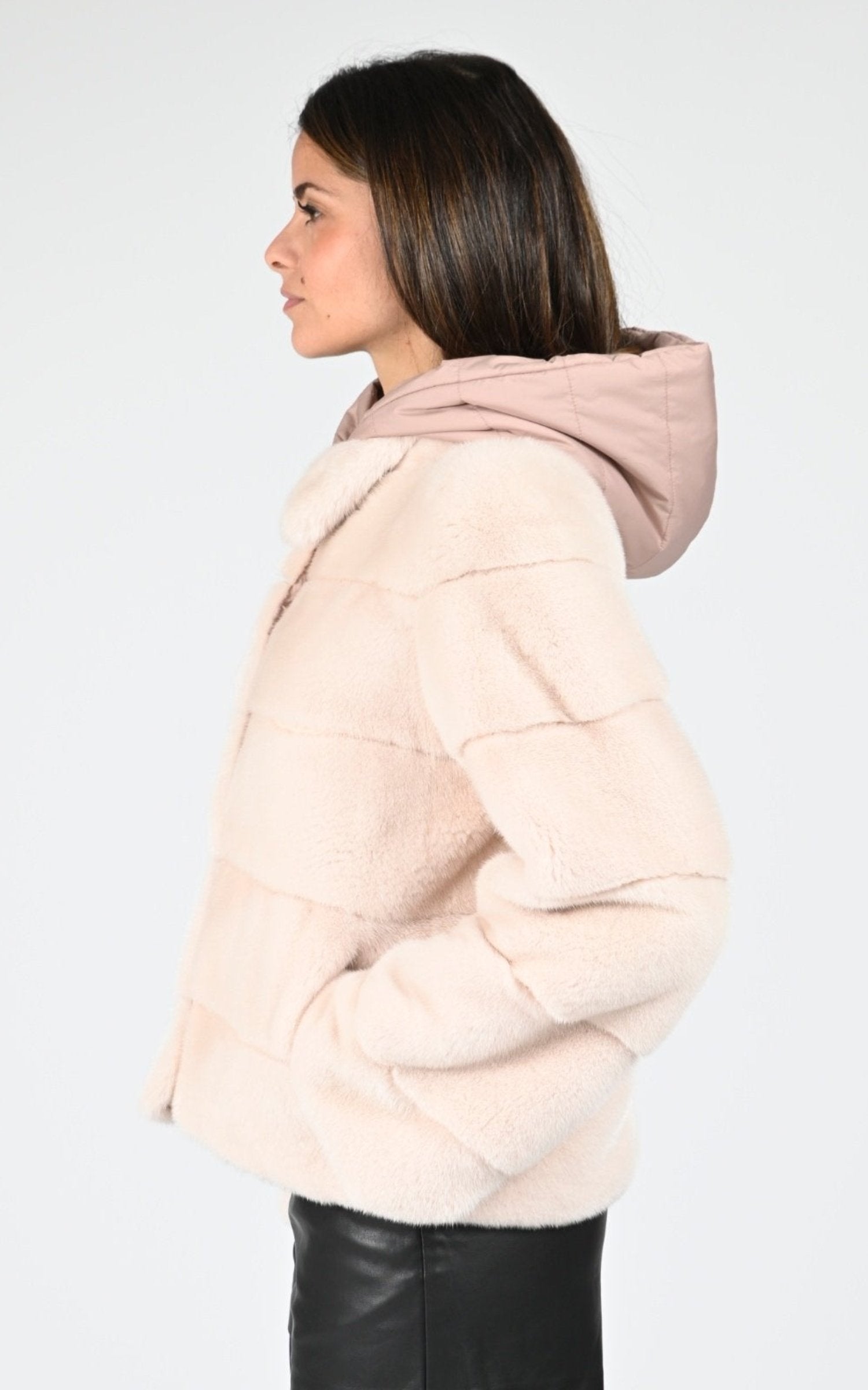 Veste Fourrure Femme Simmagini, modèle 7724-r de couleur peonia 3