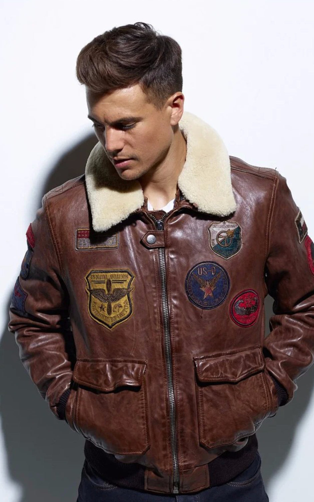 A &quot;MYTHIC 101980&quot; Bison Daytona 73 Pilote Homme details photo