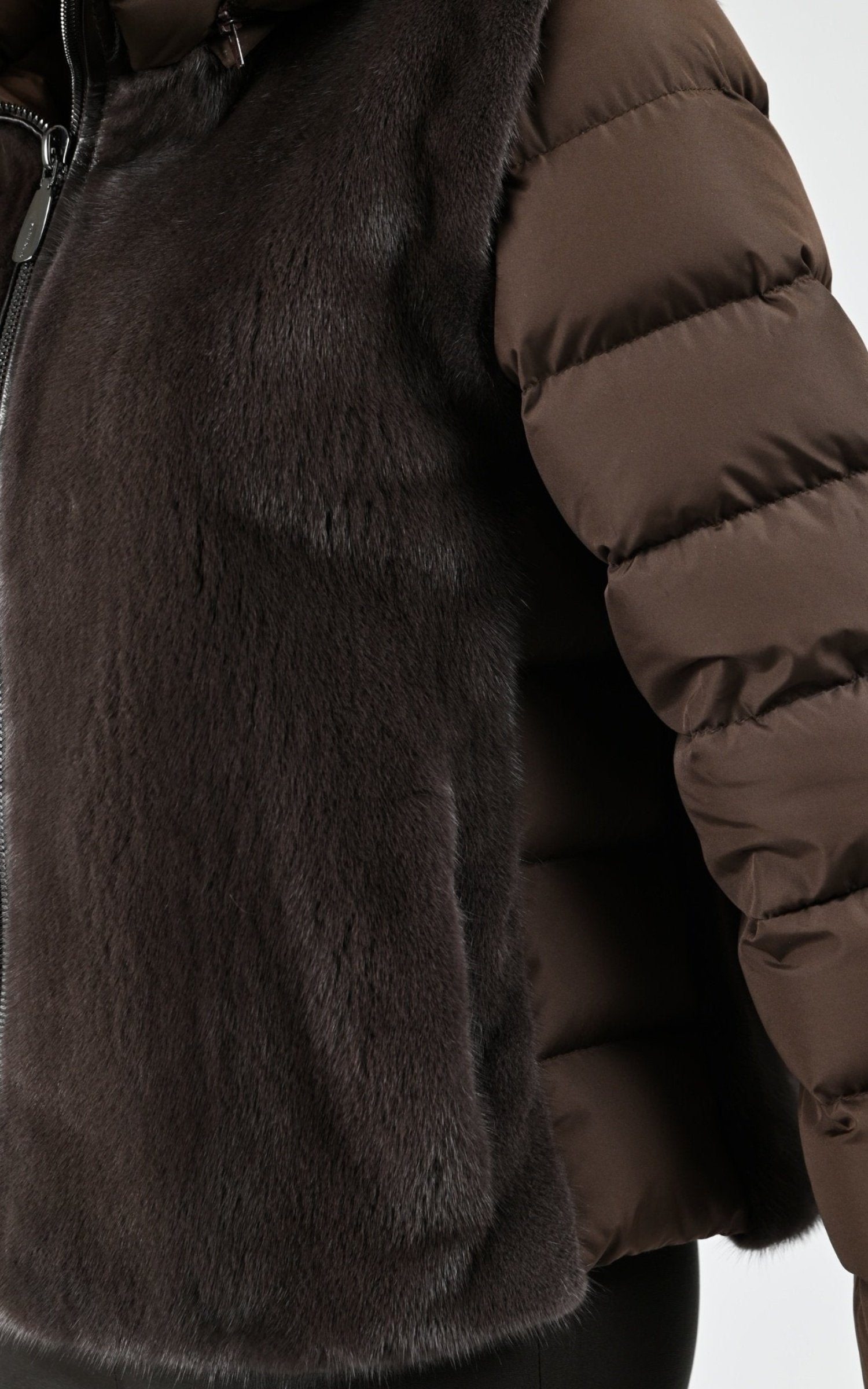 Veste Fourrure Femme Simmagini, modèle 7914 de couleur dyed coffee