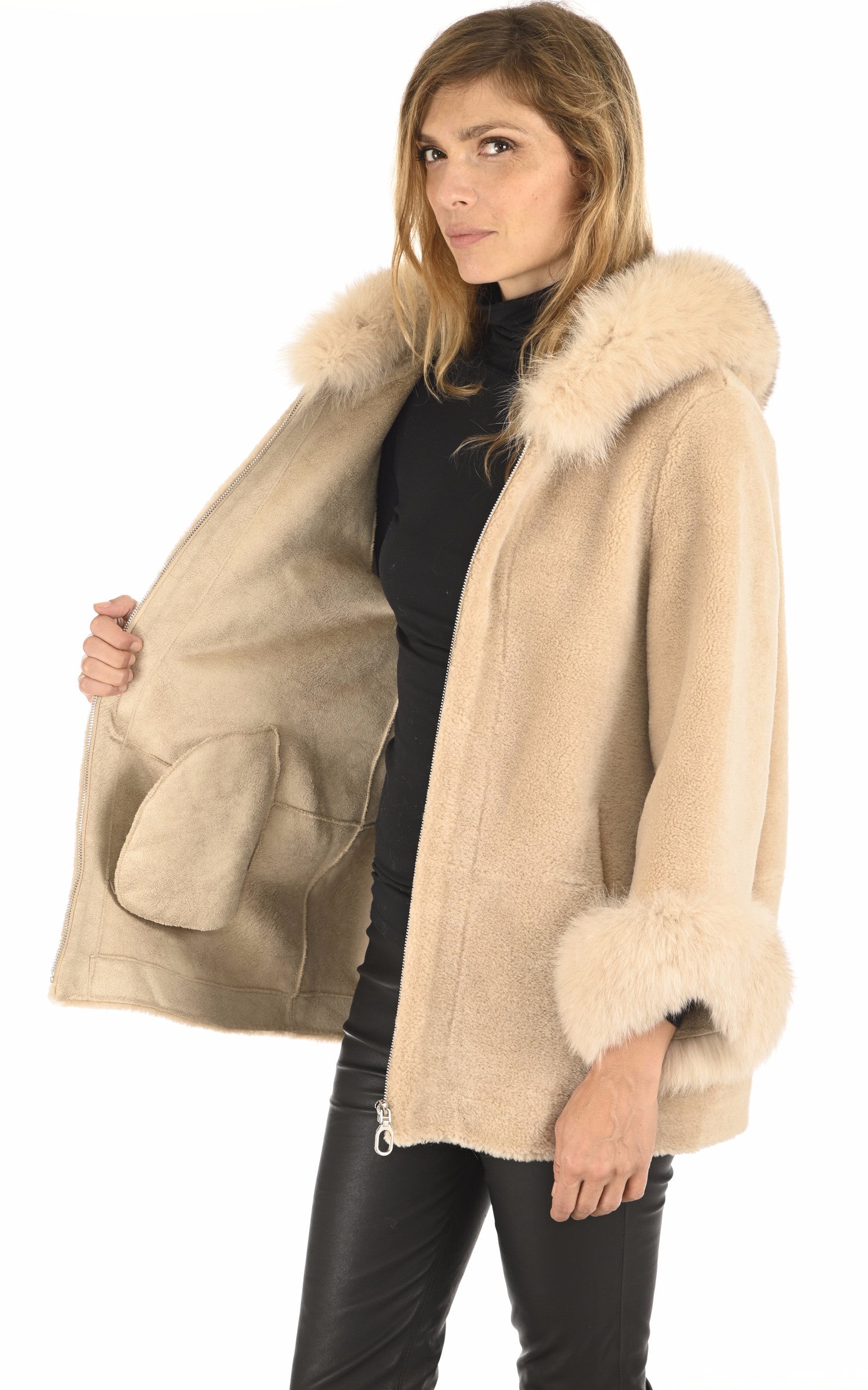 A &quot;FRANCIANE&quot; Beige Levinsky Veste Femme interior photo