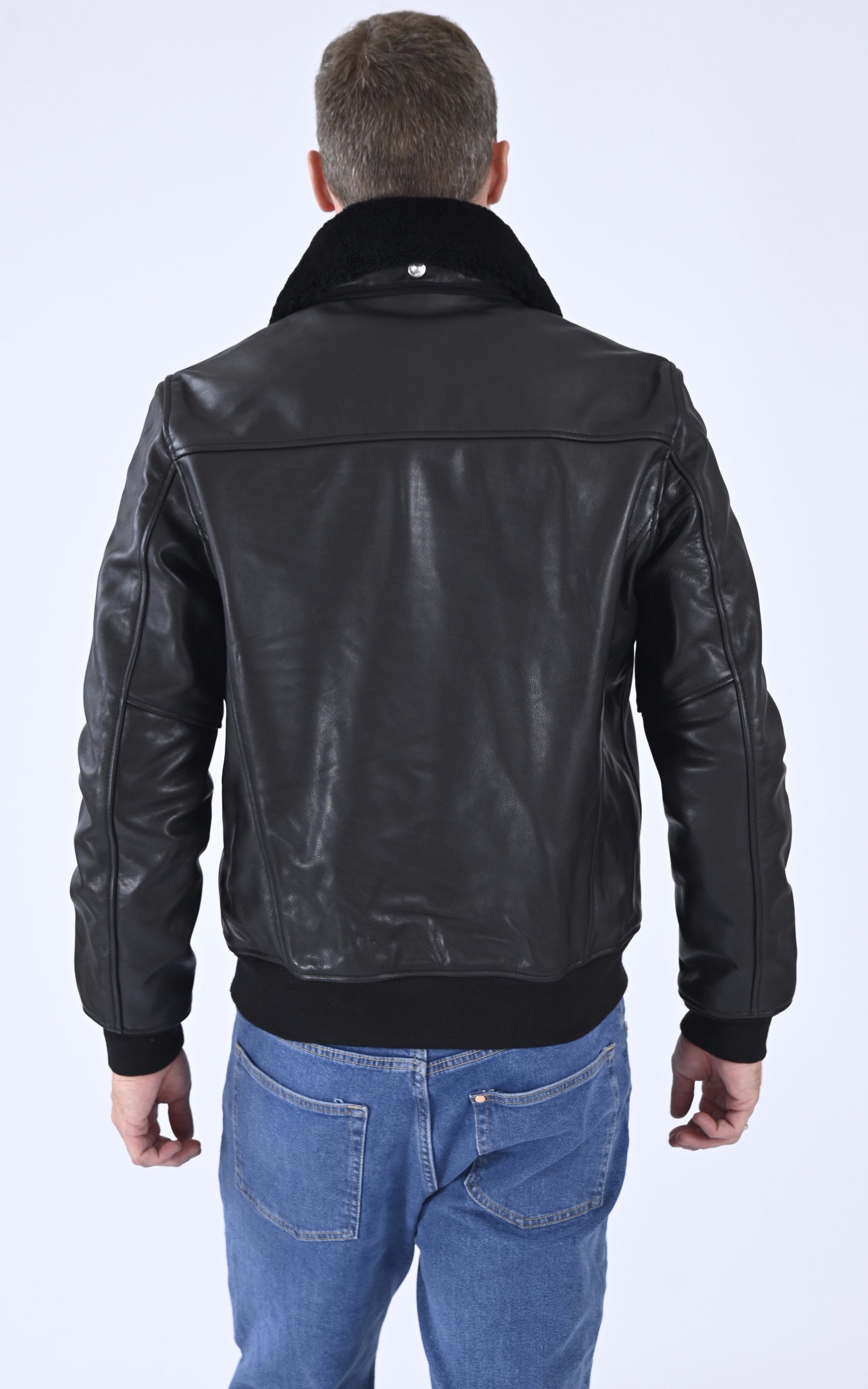 A &quot;LCOFFICIER&quot; Noir Schott Pilote Homme back photo