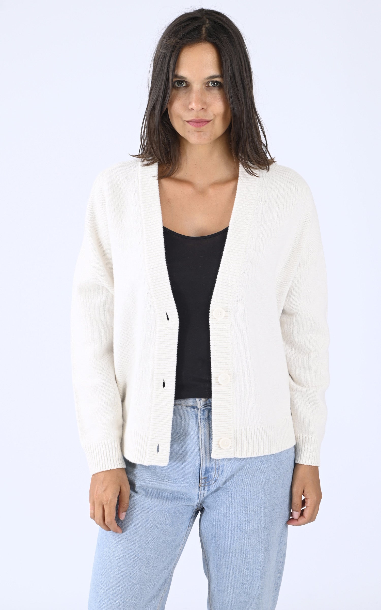 A &quot;GALEN&quot; Ecru Les Tricots de Léa Gilet Femme opened photo 2