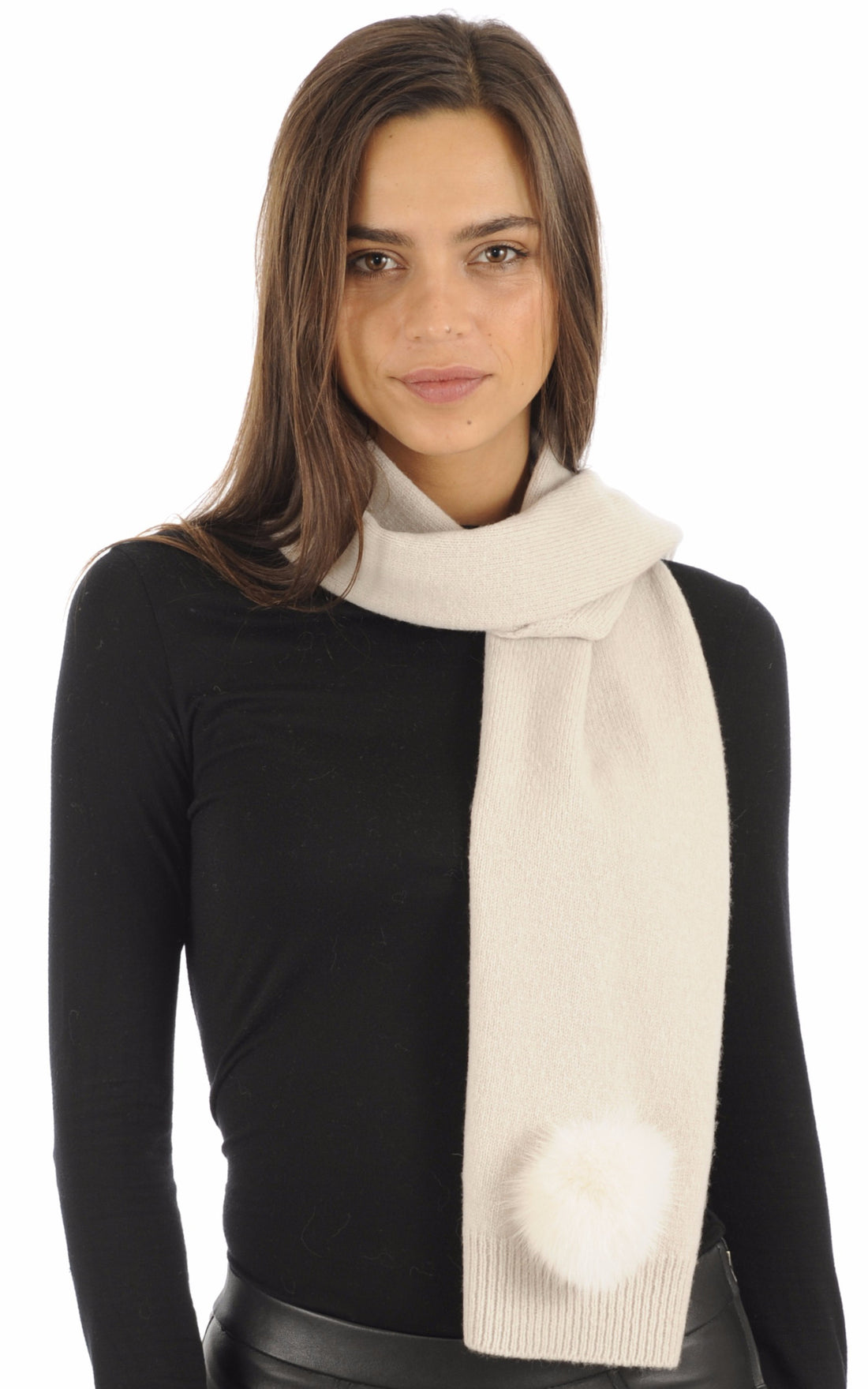 A &quot;540/10&quot; Blanc Cassé Lea Clement Echarpe Femme opened photo