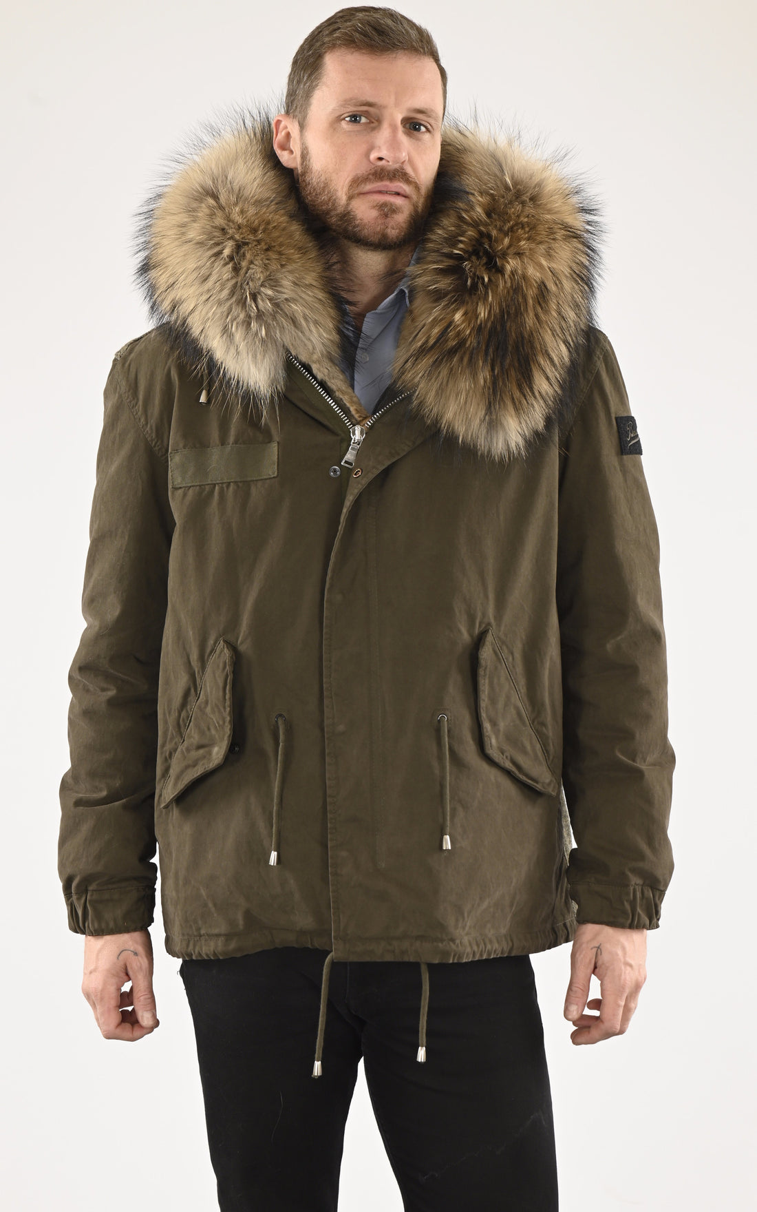 A &quot;DRAKE MAN SHORT 80 CM&quot; Kaki Barbed 3/4 Homme opened photo