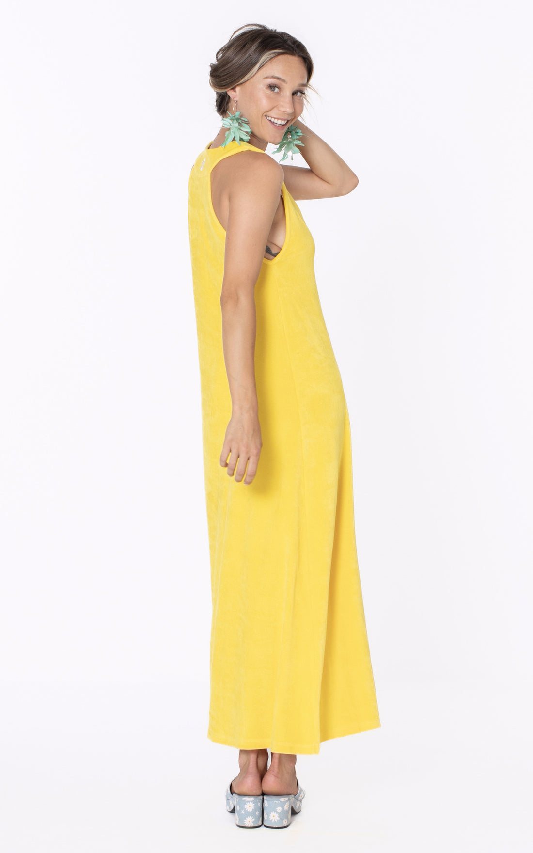 A &quot;CANNES&quot; Jaune Marguerite à la plage Robe Femme opened photo