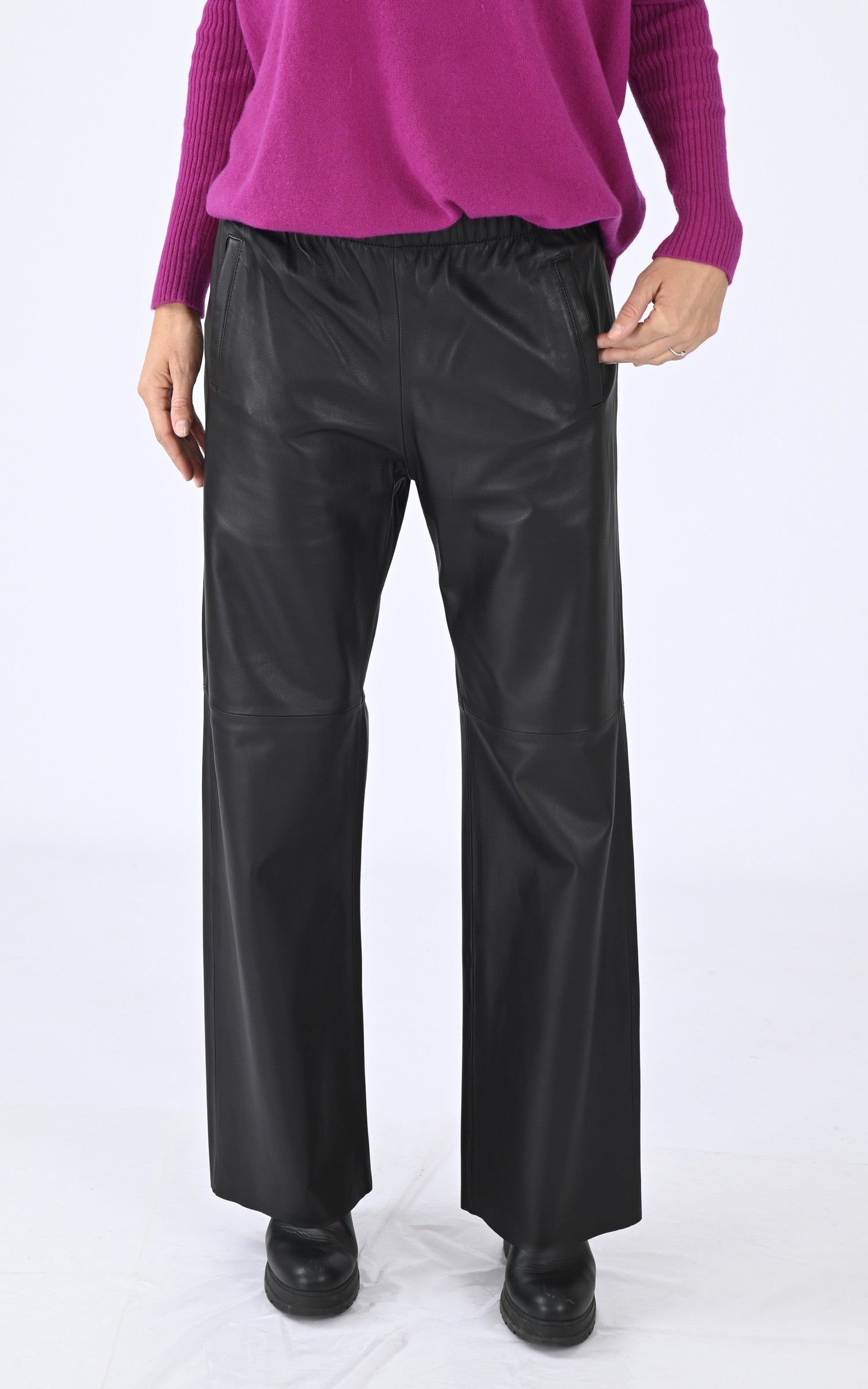 A &quot;URANUS 64599&quot; Noir Oakwood Pantalon Femme closed photo 1