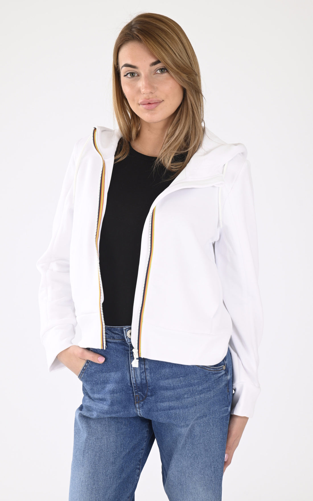 A &quot;DIVINE LIGHT K2132CW&quot; Blanc K-Way Gilet Femme opened photo