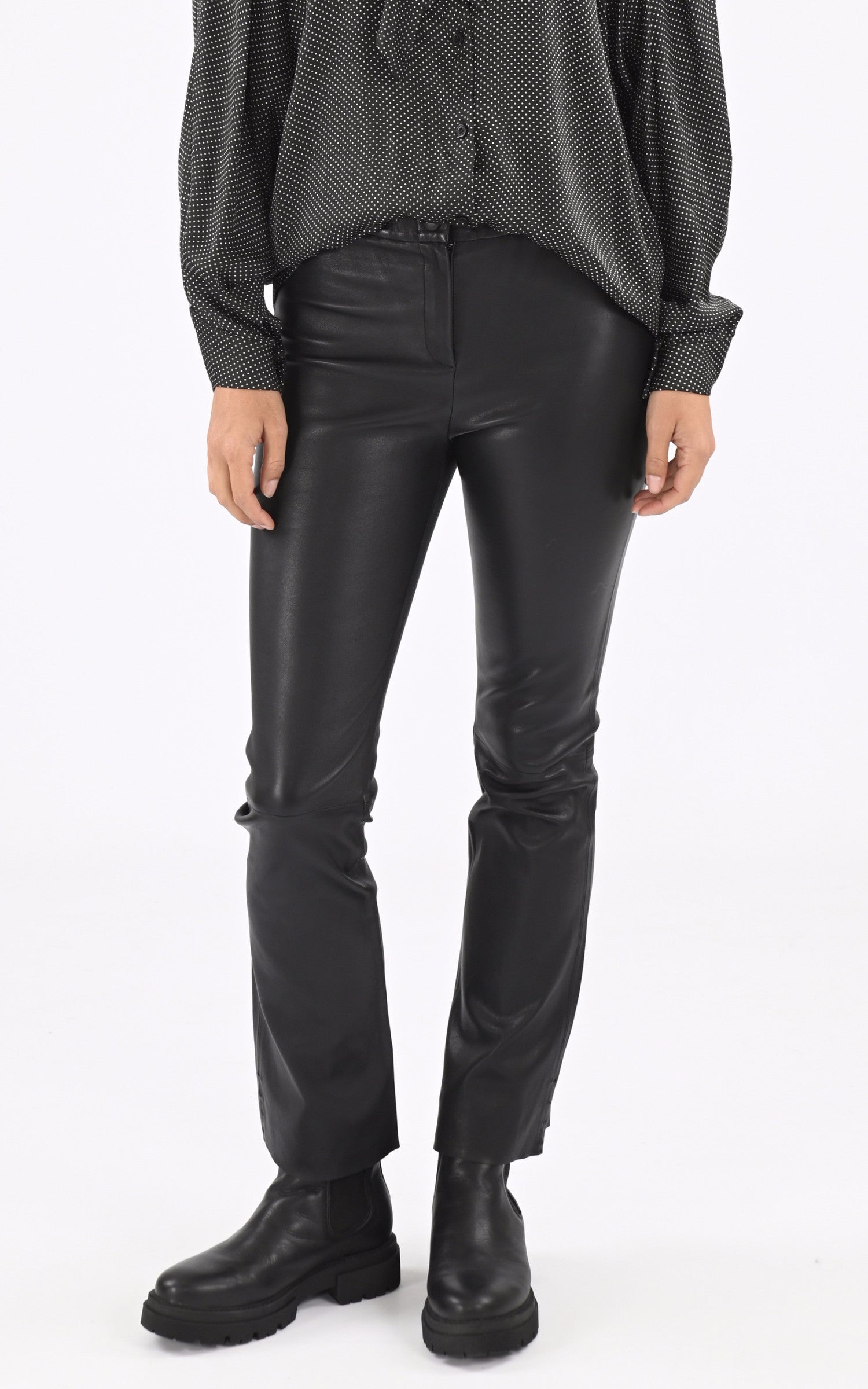 A &quot;FREYA 64728&quot; Noir Oakwood Pantalon Femme opened photo 1