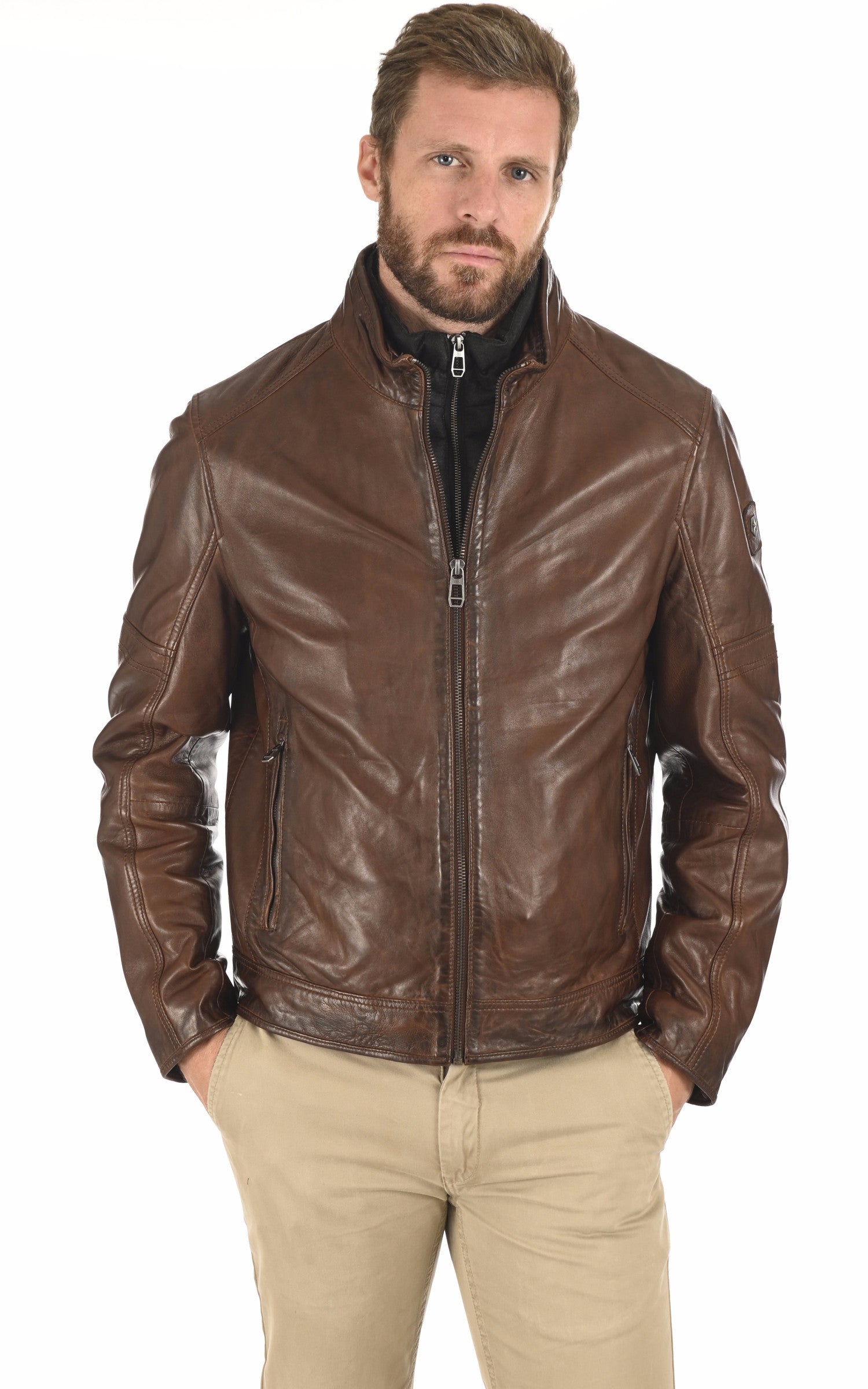 A &quot;BENDER&quot; Marron Milestone Blouson Homme closed photo