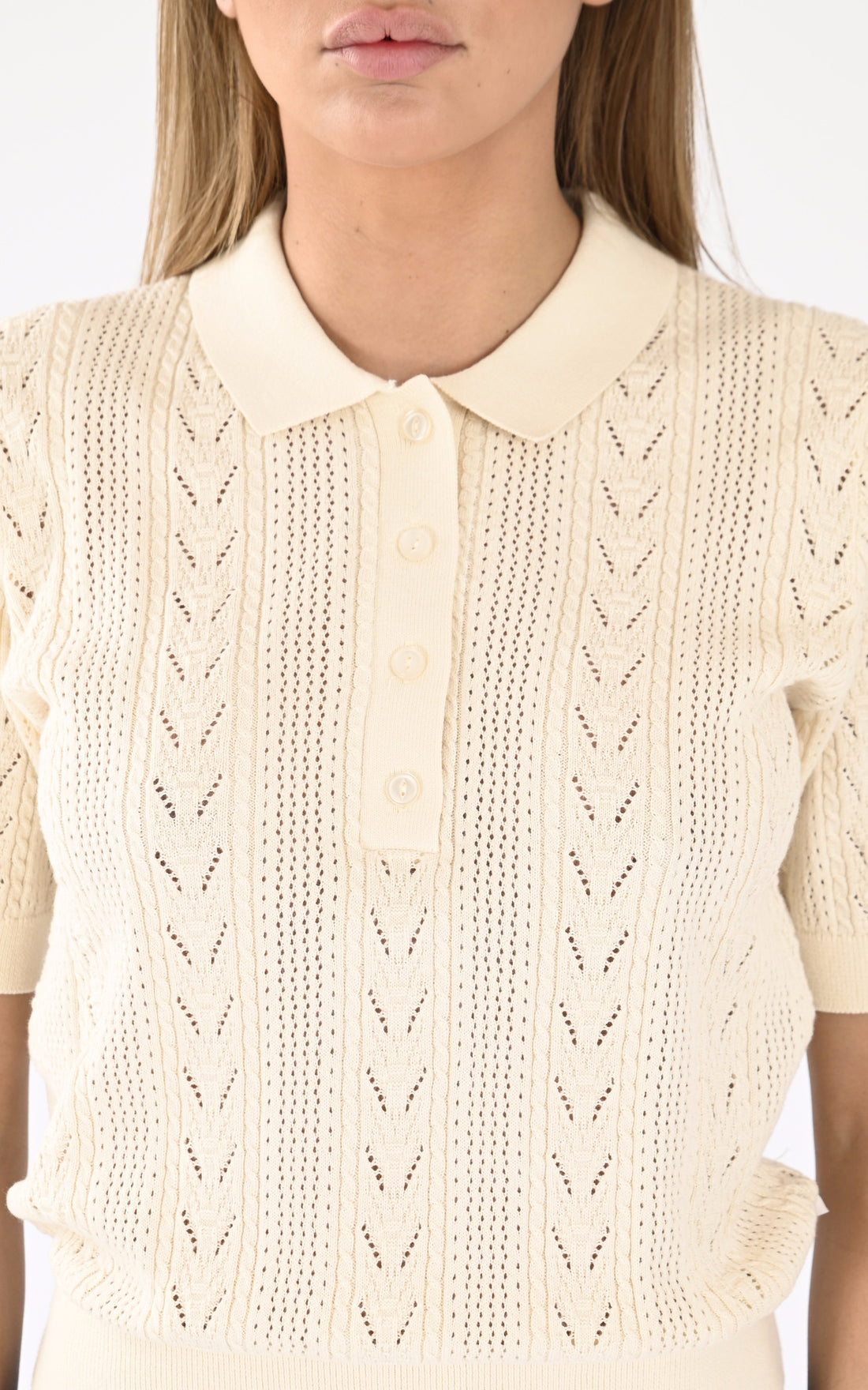 A &quot;PSTAMMYW&quot; Beige Schott Polo Femme opened photo