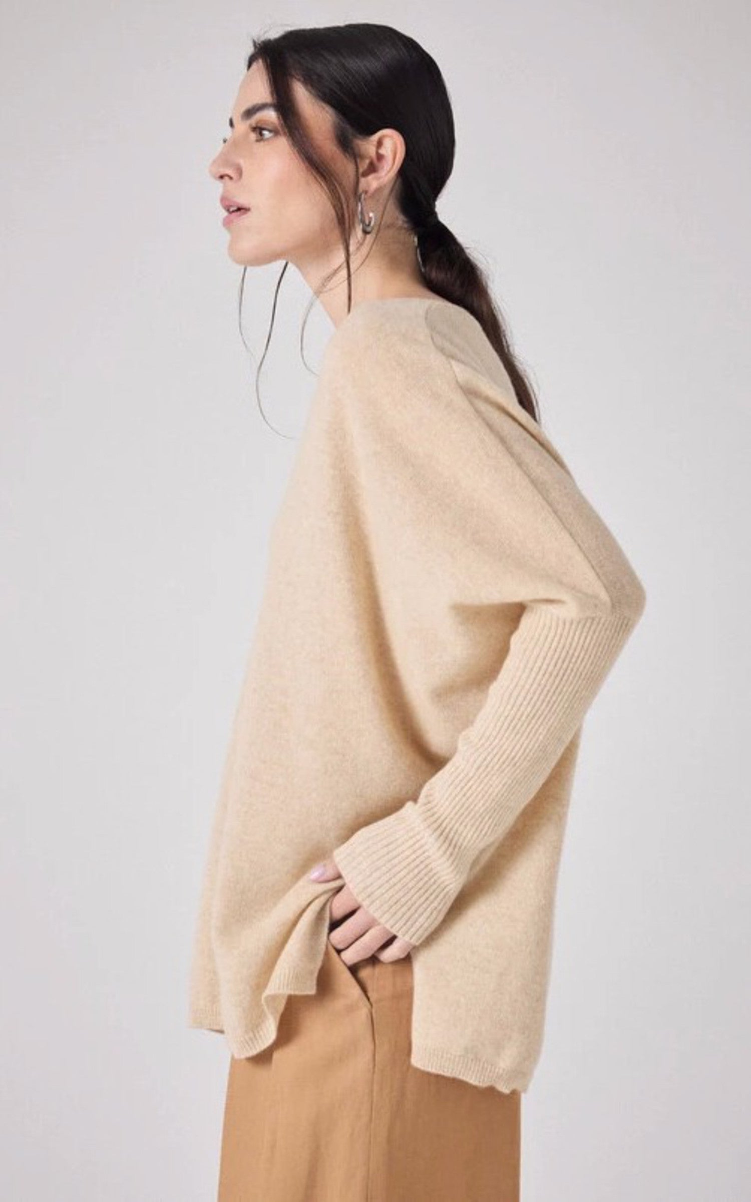 A &quot;FAUSTINE 4604001C&quot; Beige Notshy pull_poncho Femme interior photo 3
