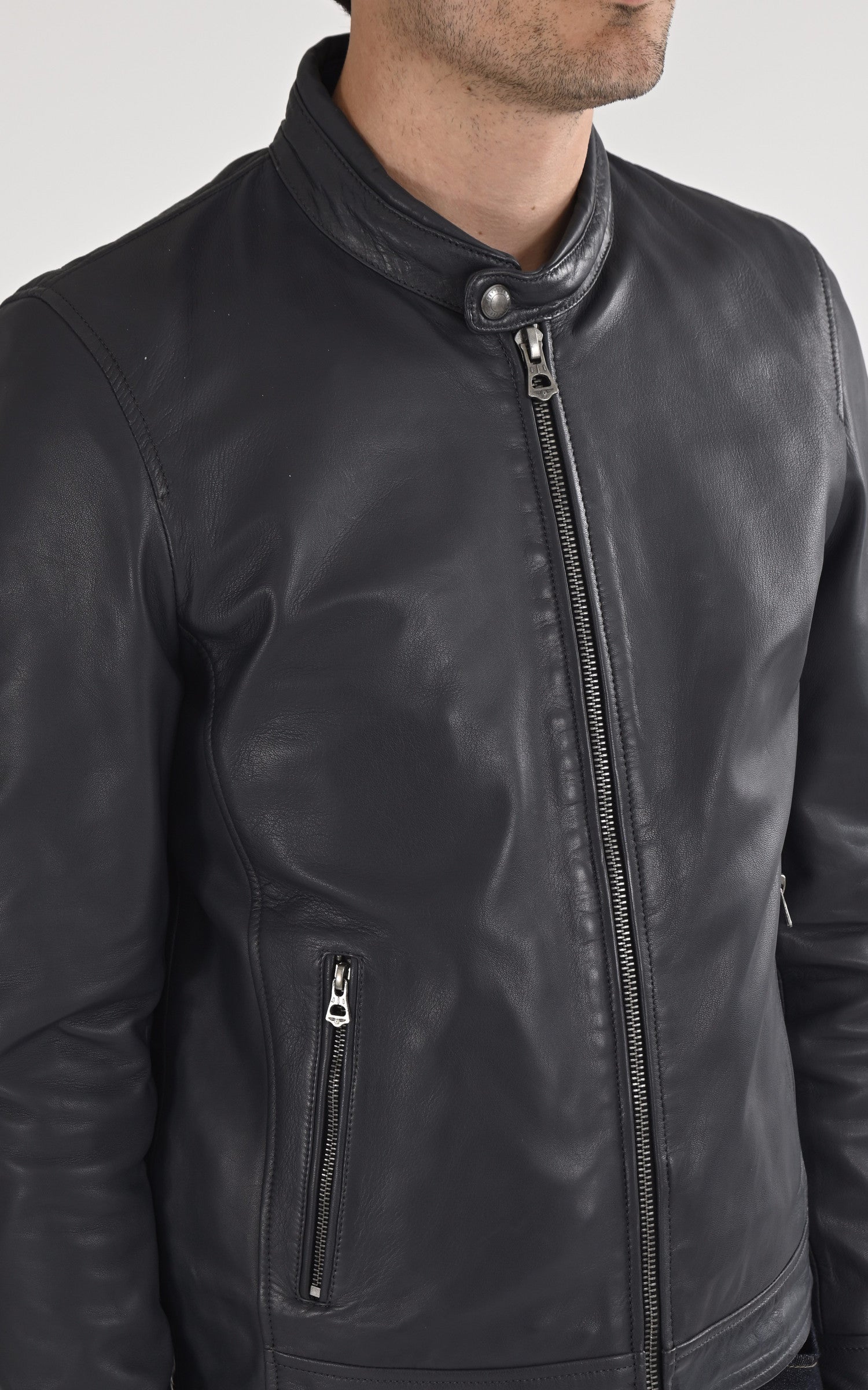 A &quot;MERCER 103391&quot; Bleu Marine Daytona 73 Blouson Homme details photo