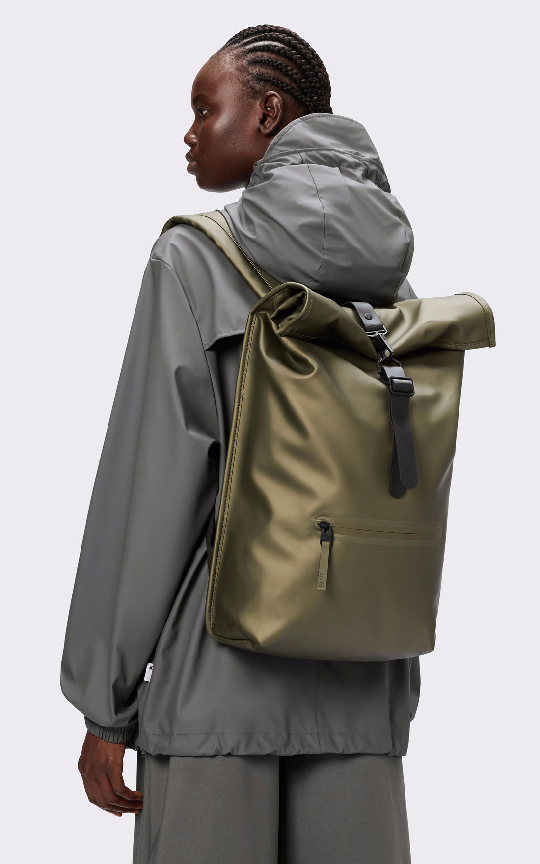 A &quot;13320 ROLLTOP RUCKSACK&quot; Kaki Rains Sac Mixte opened photo